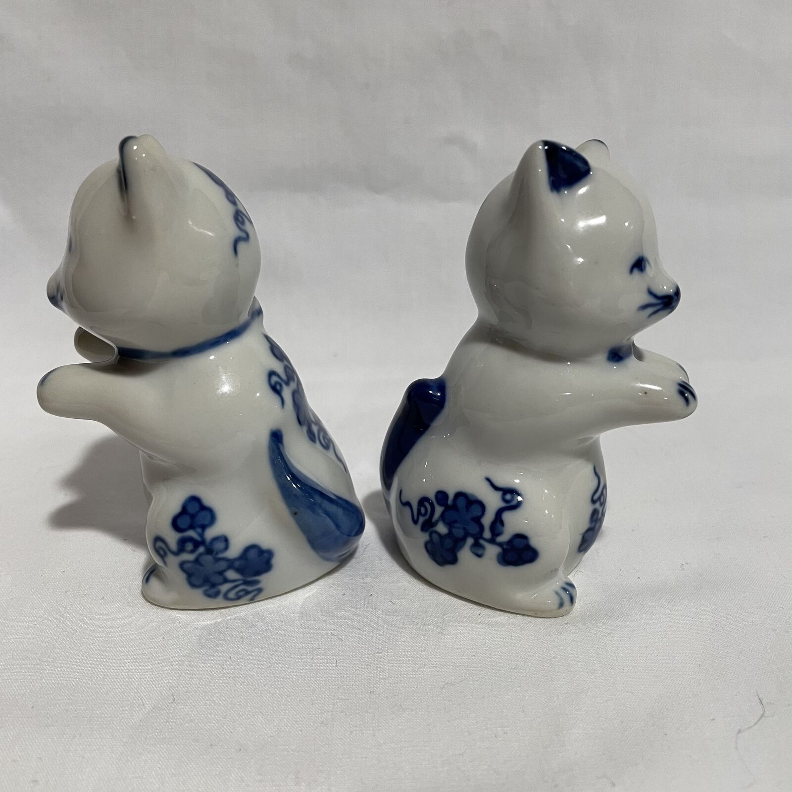 Nantucket Kitty Cats in Basket Salt & Pepper Shakers - Nostalgia 2 Now