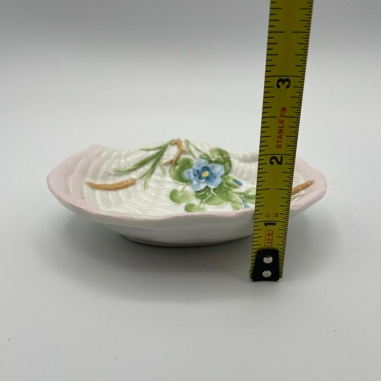 Ceramic Shell Shaped Soap Dish Pink with Cat Tails & Blue Flowers - Nostalgia 2 Now
