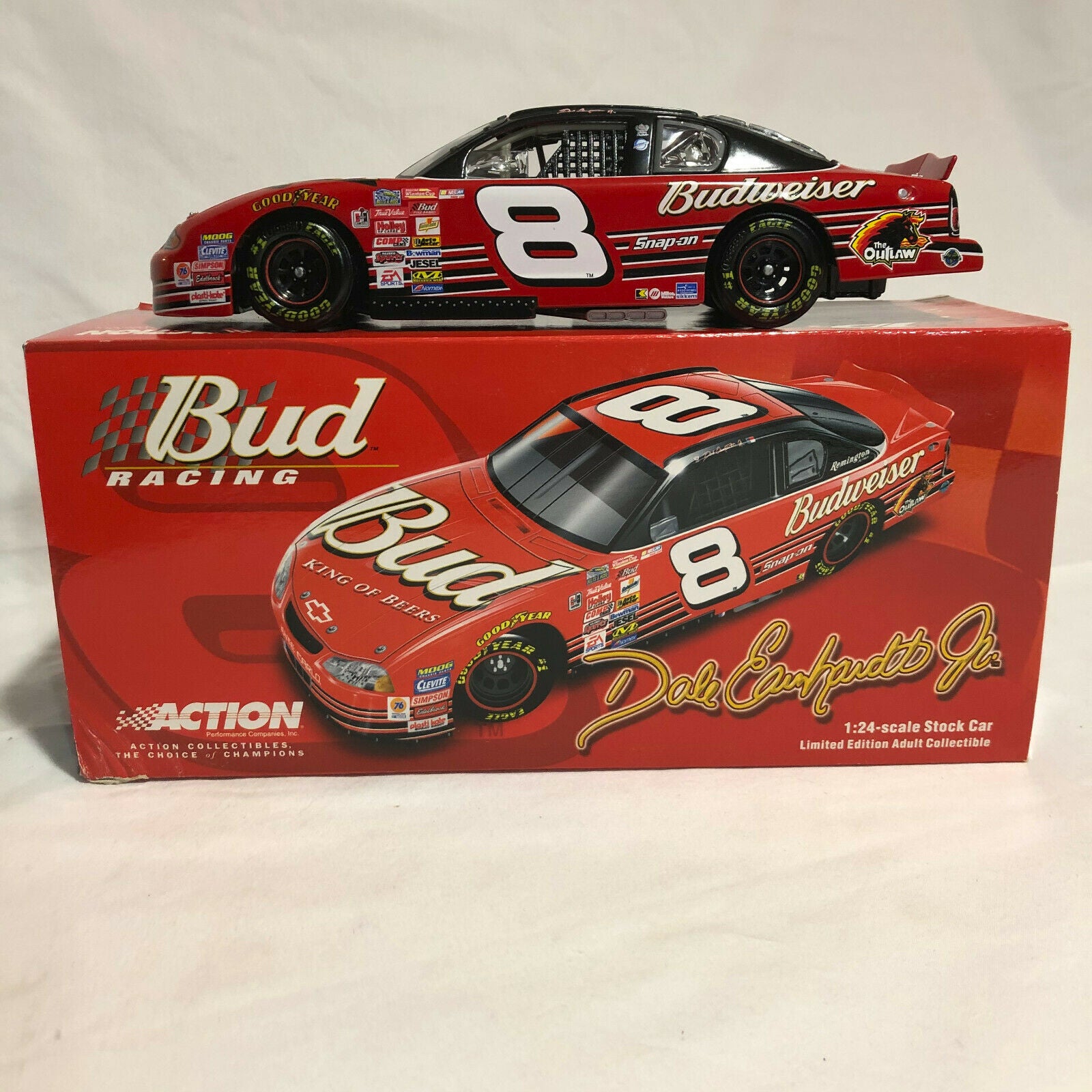 1:24 Dale Earnhardt Jr #8 Budweiser 2001 Monte Carlo Action