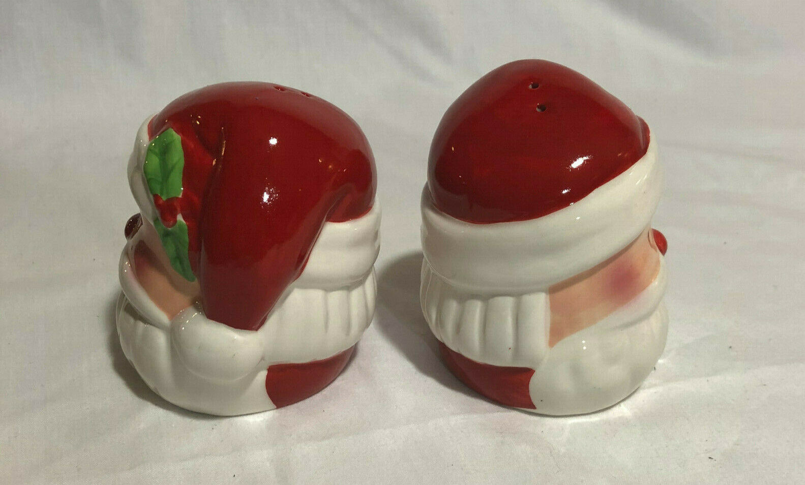 Vintage Santa Claus Heads Salt & Pepper Shaker Set  ORIGINAL BOX - Nostalgia 2 Now