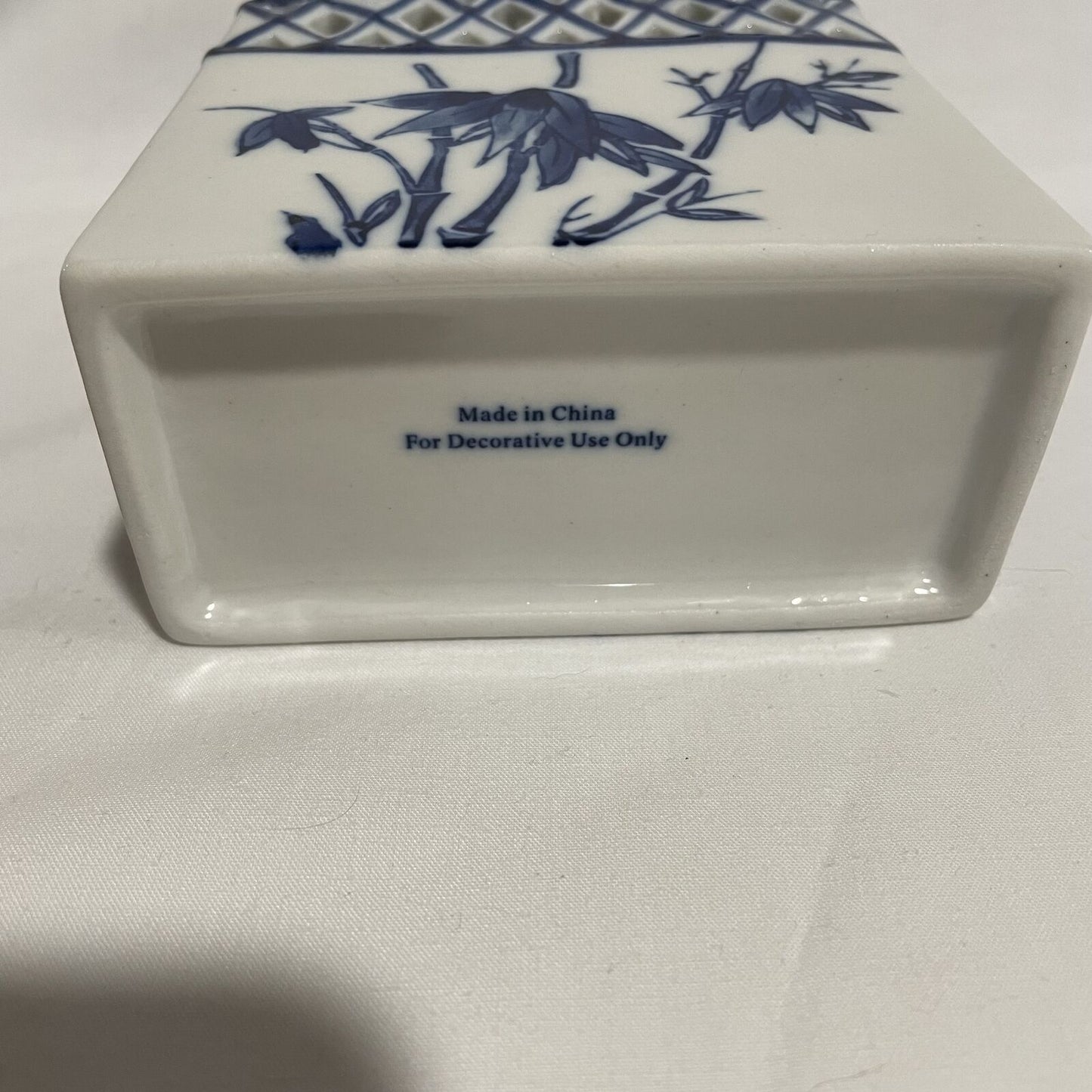 Blue And White Porcelain Handbag Shape Small Vase - Nostalgia 2 Now