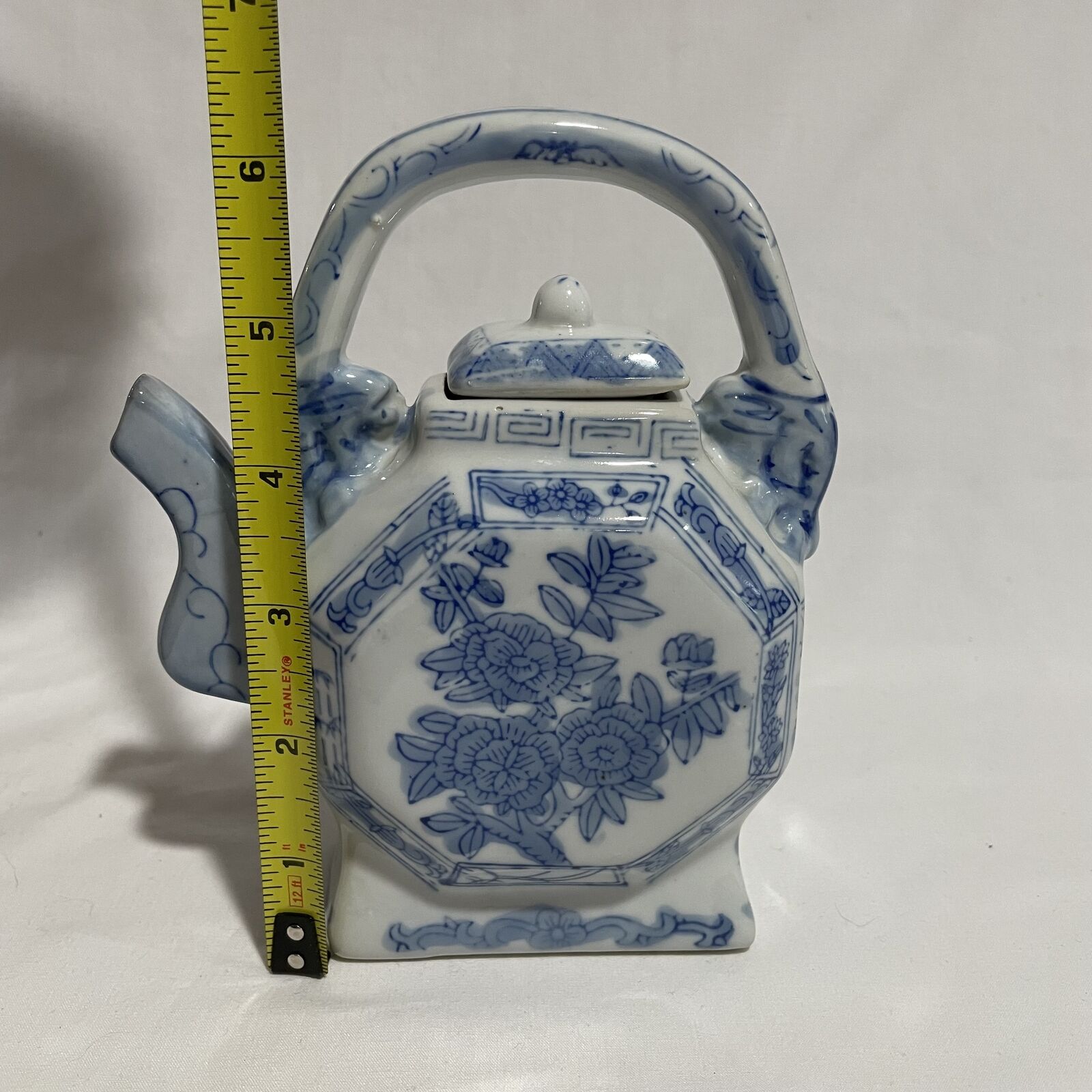 Vintage Chinese Porcelain Blue & White Octagonal Flat Floral Lided Teapot - Nostalgia 2 Now