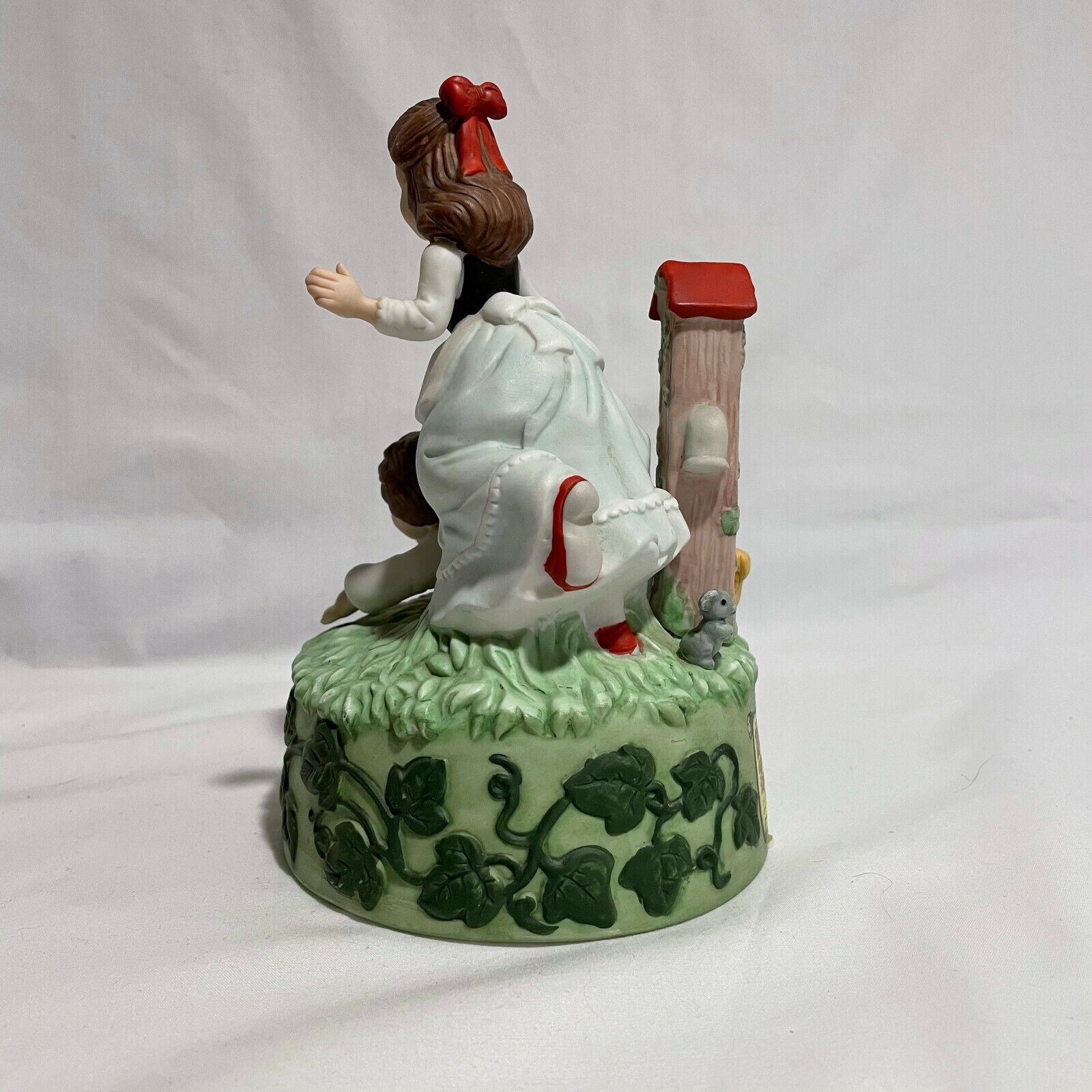 Brenda P. Thomas Once Upon A Time Rhyme Collection Jack & Jill Music Box - 1989 - Nostalgia 2 Now