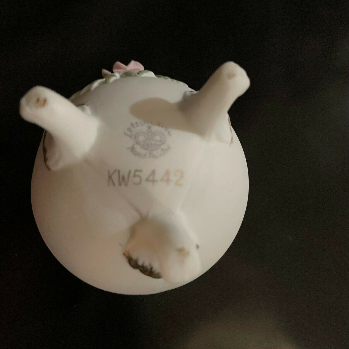 Vintage Lefton Porcelain Footed Egg Vase With Raised Flowers KW4342 - Nostalgia 2 Now