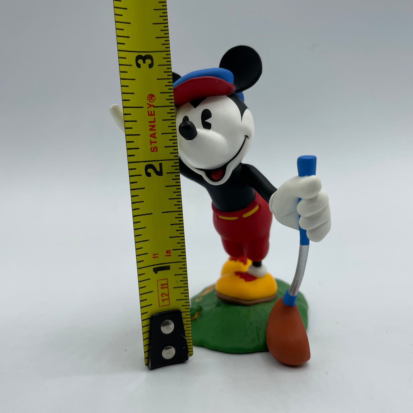 Hallmark Keepsake Ornament Mickey's Long Shot from Mickey & Co
