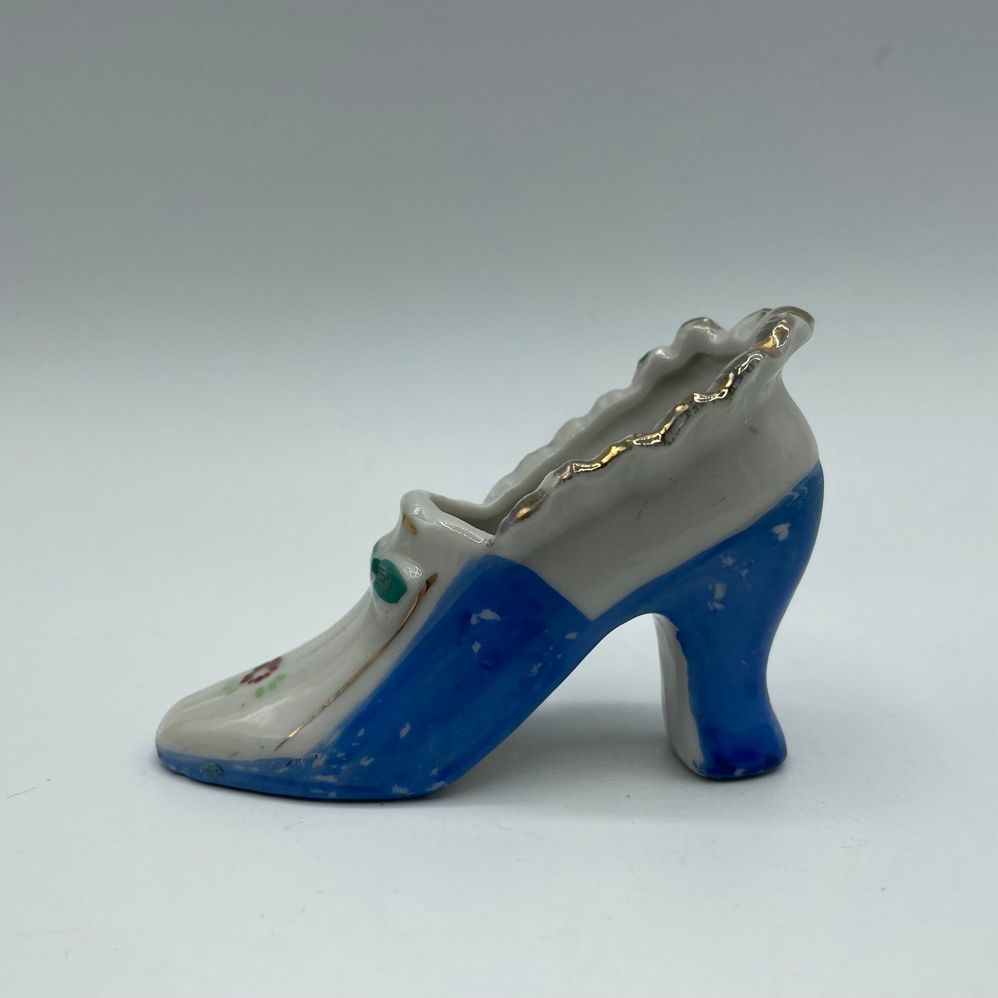 Vintage Victorian Porcelain Mini Shoes Hand Painted, Set of 2- Japan