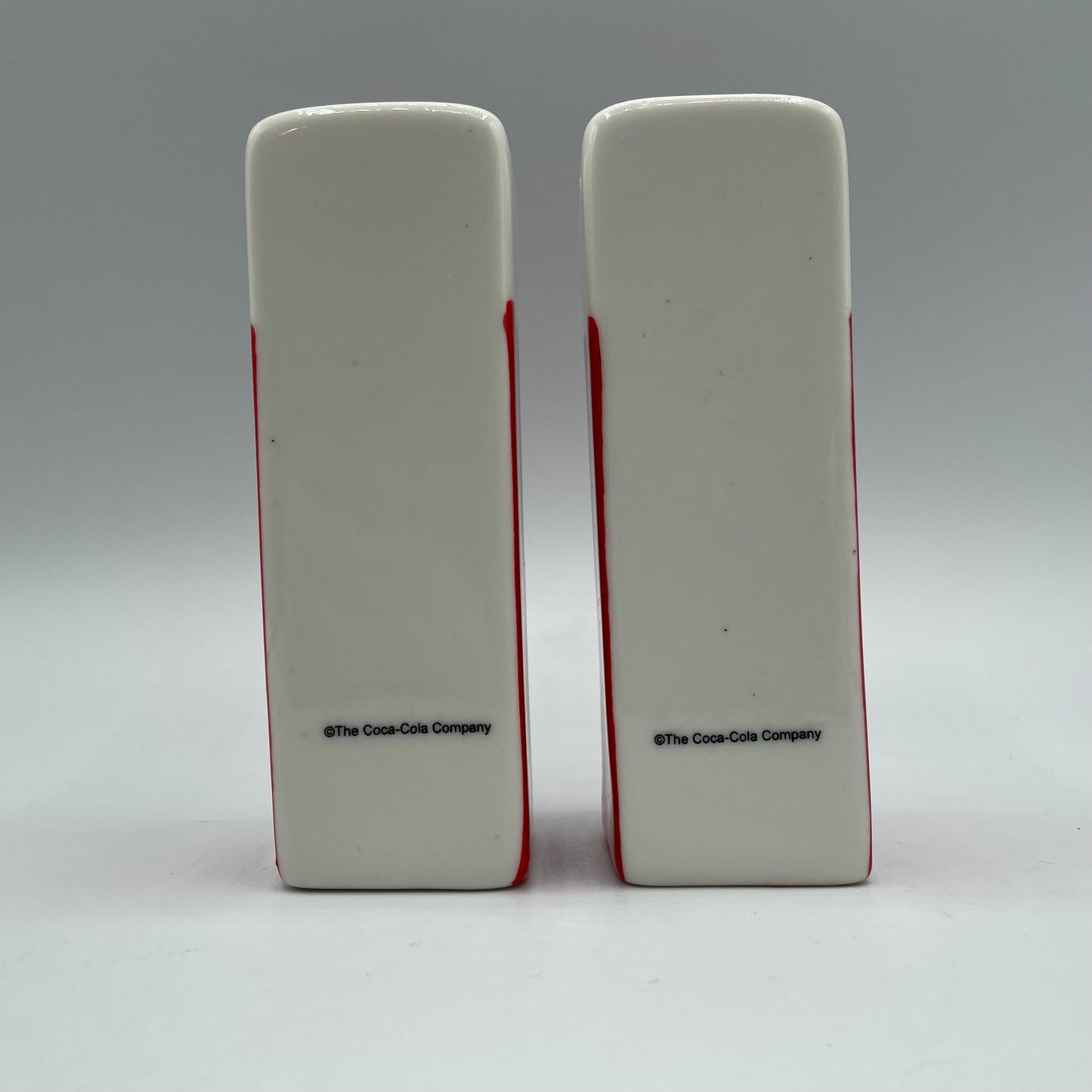 Vintage Coca Cola Vending Machine Salt & Pepper Shaker Set Ceramic