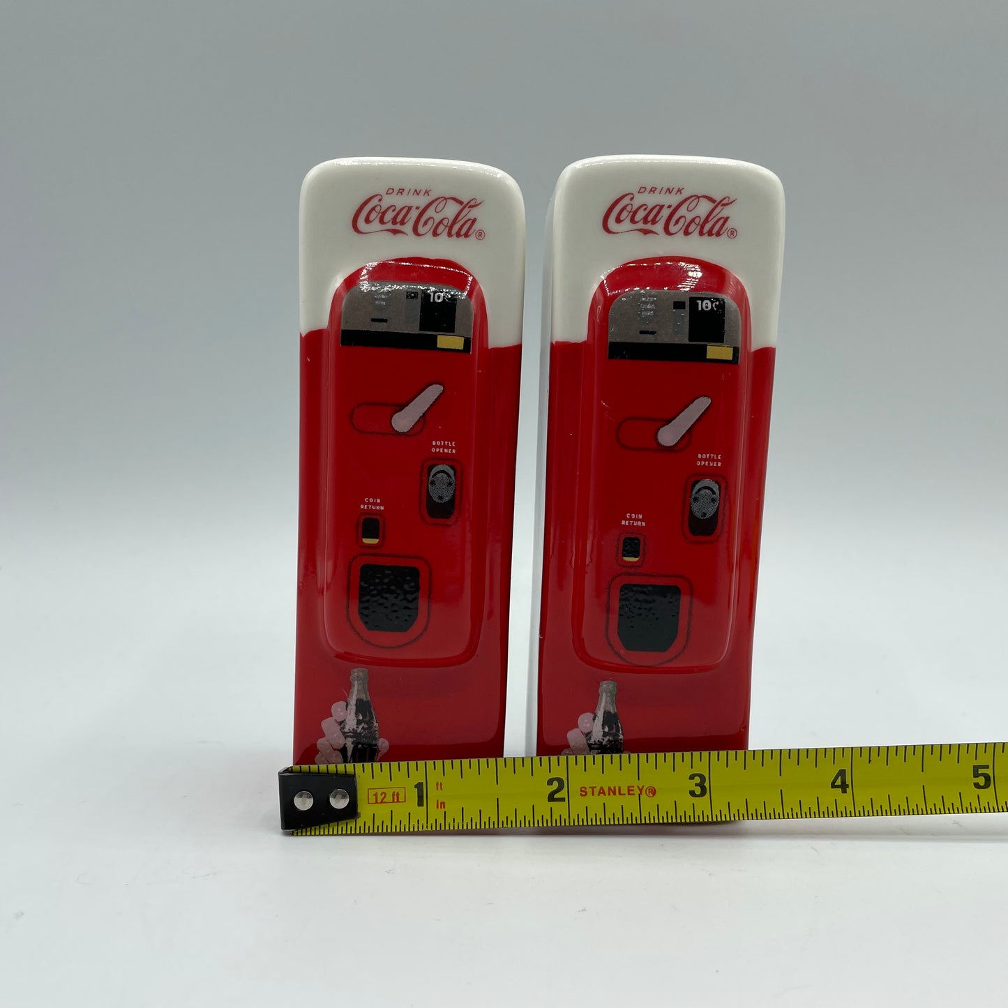 Vintage Coca Cola Vending Machine Salt & Pepper Shaker Set Ceramic