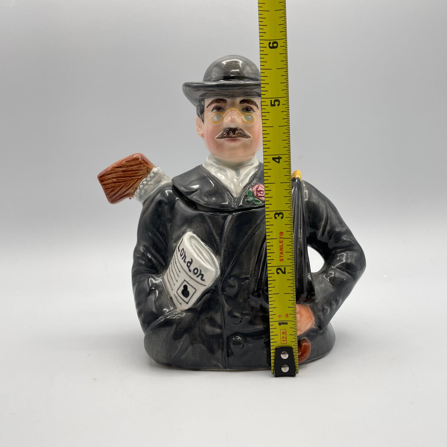 Fitz and Floyd Omnibus Englishman Teapot