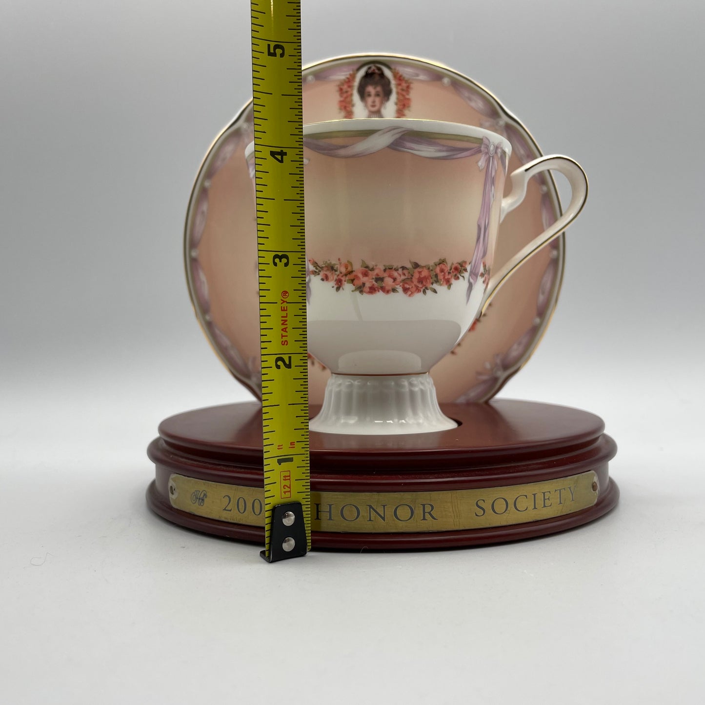 2000 Avon Honor Society Cup & Saucer with Stand