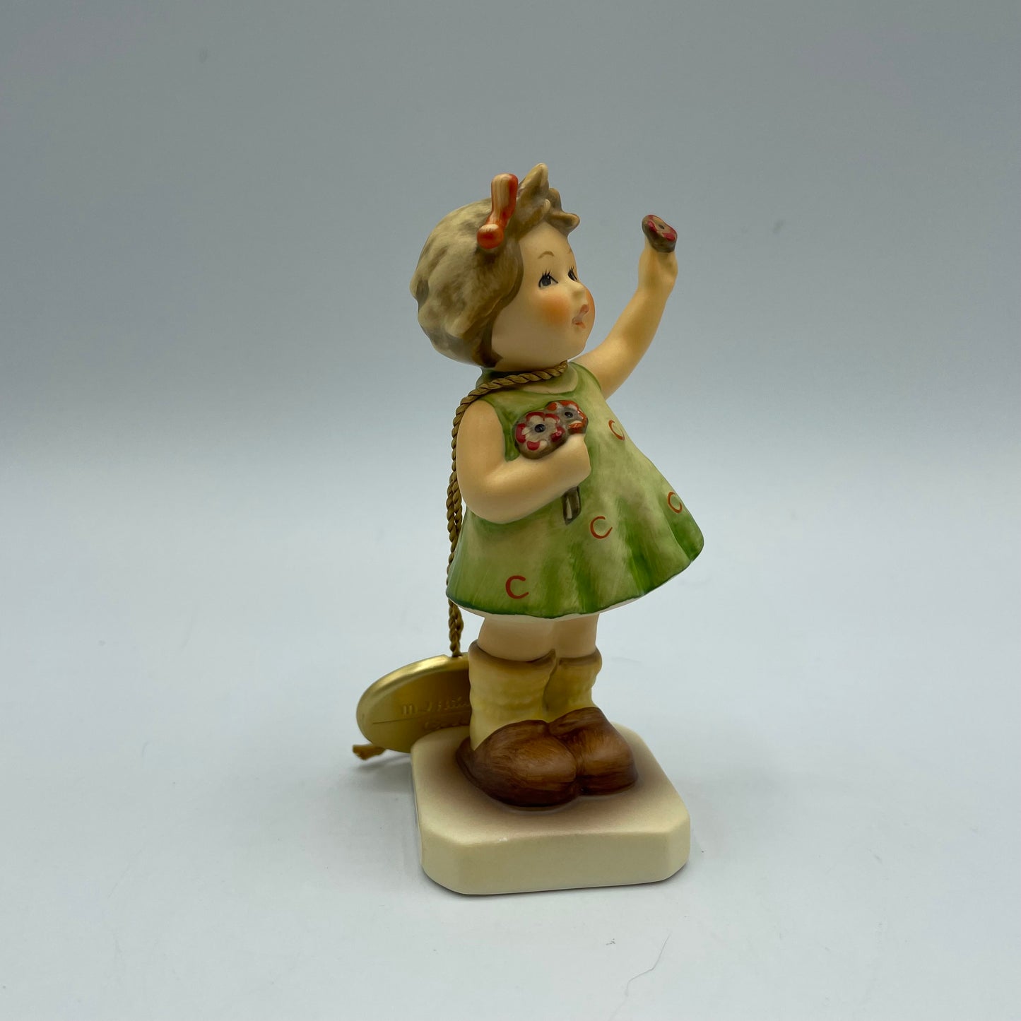 Goebel M.J. Hummel Club Figurine "Forever Yours" 1996/97 1st Issue
