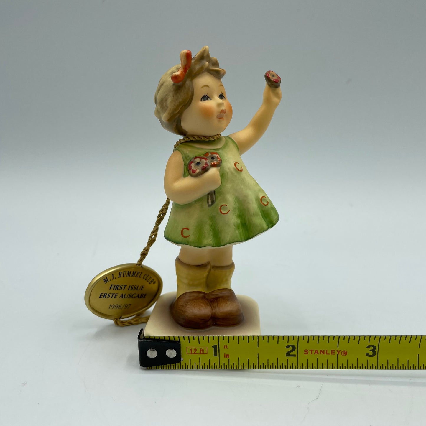 Goebel M.J. Hummel Club Figurine "Forever Yours" 1996/97 1st Issue
