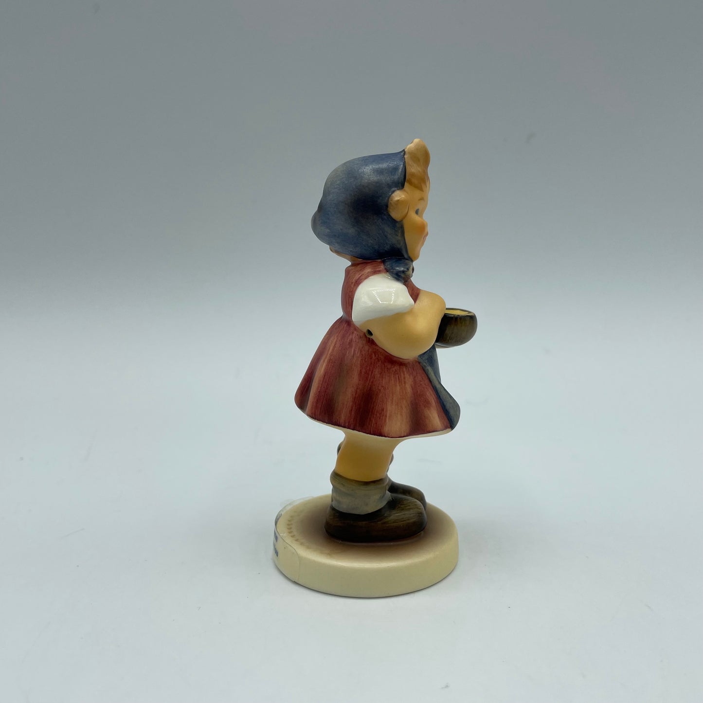 Goebel M.J. Hummel Club Figurine "From Me To You" 1995/96