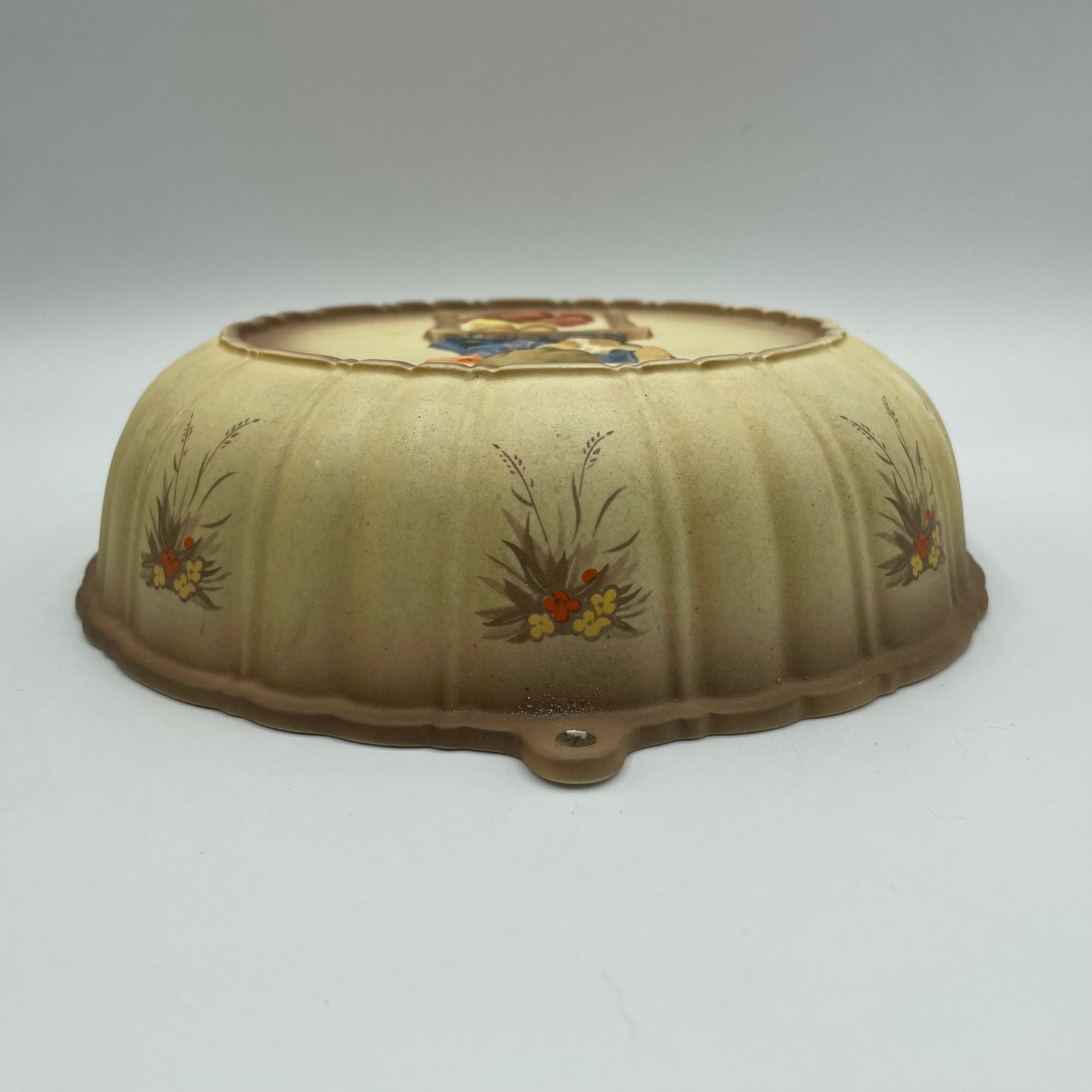 Goebel M.J.Hummel "A Fair Measure" Kitchen Baking Mold Round