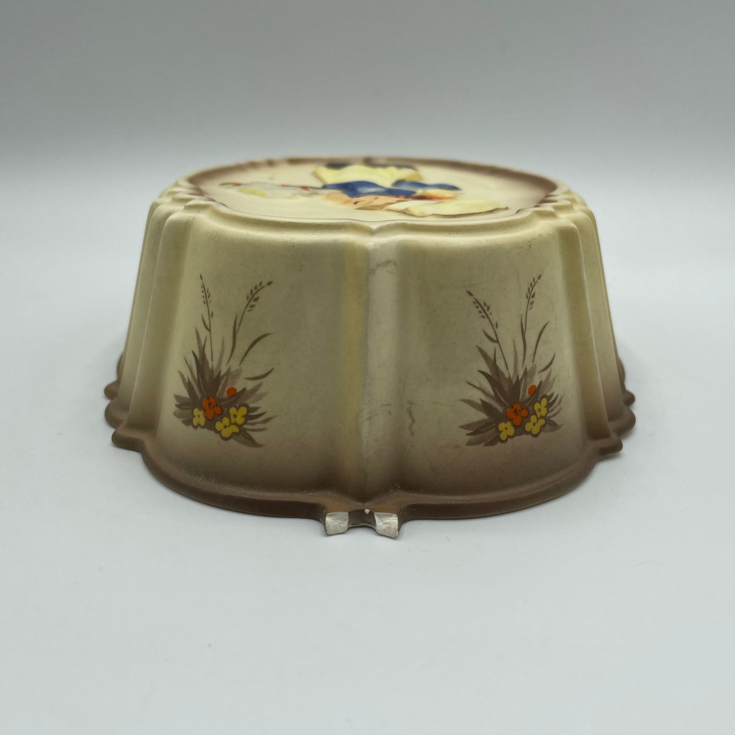 Goebel M.J.Hummel "Baker" Kitchen Baking Mold