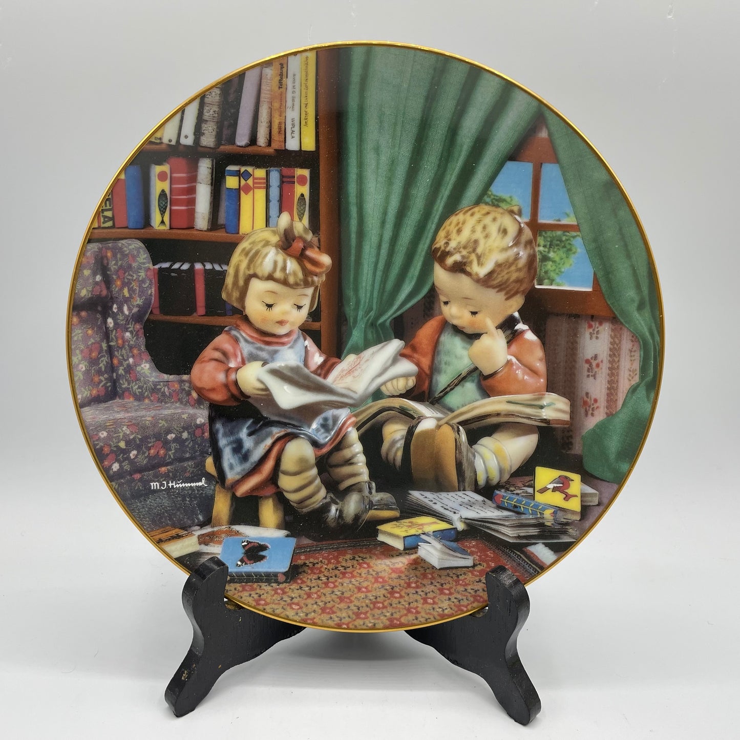 M.J. Hummel "Budding Scholars" Little Companions Plate Collection
