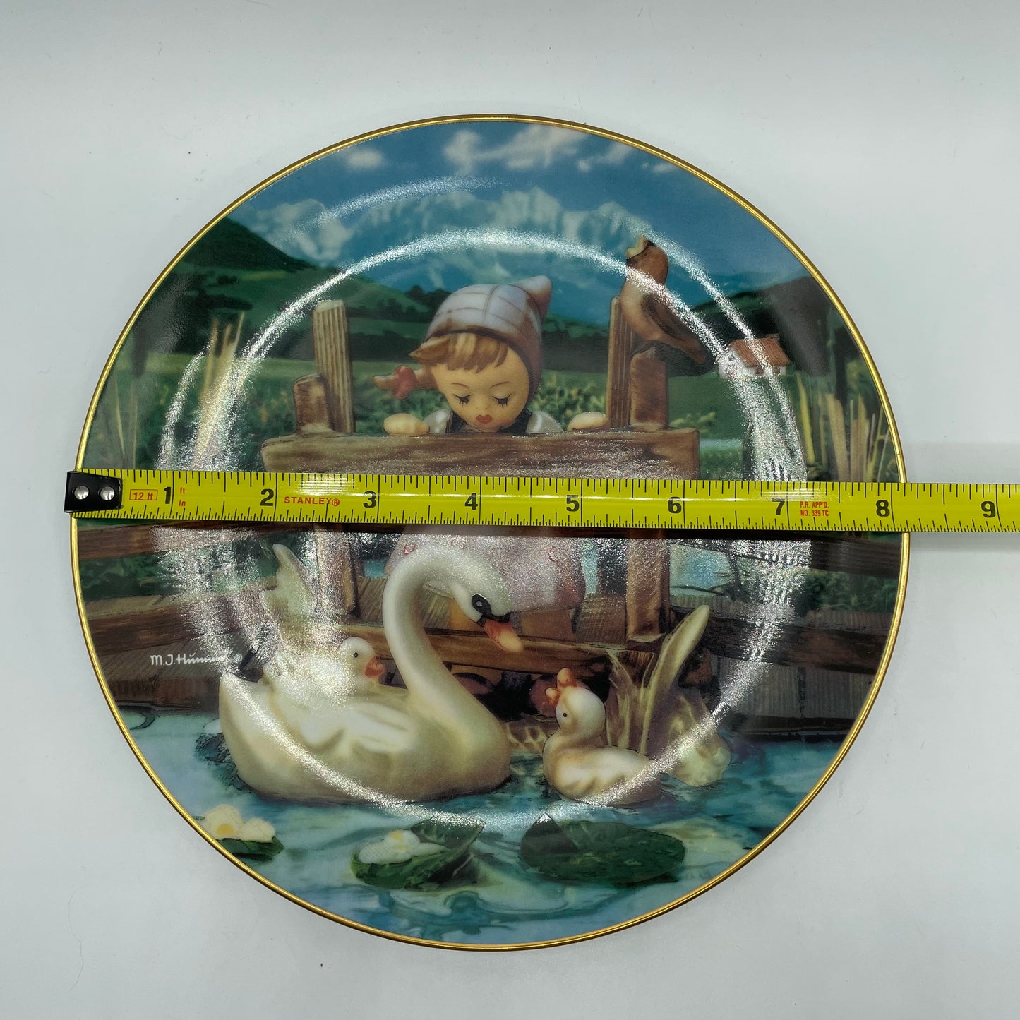 M.J. Hummel "Feathered Friends" Gentle Friends Plate Collection