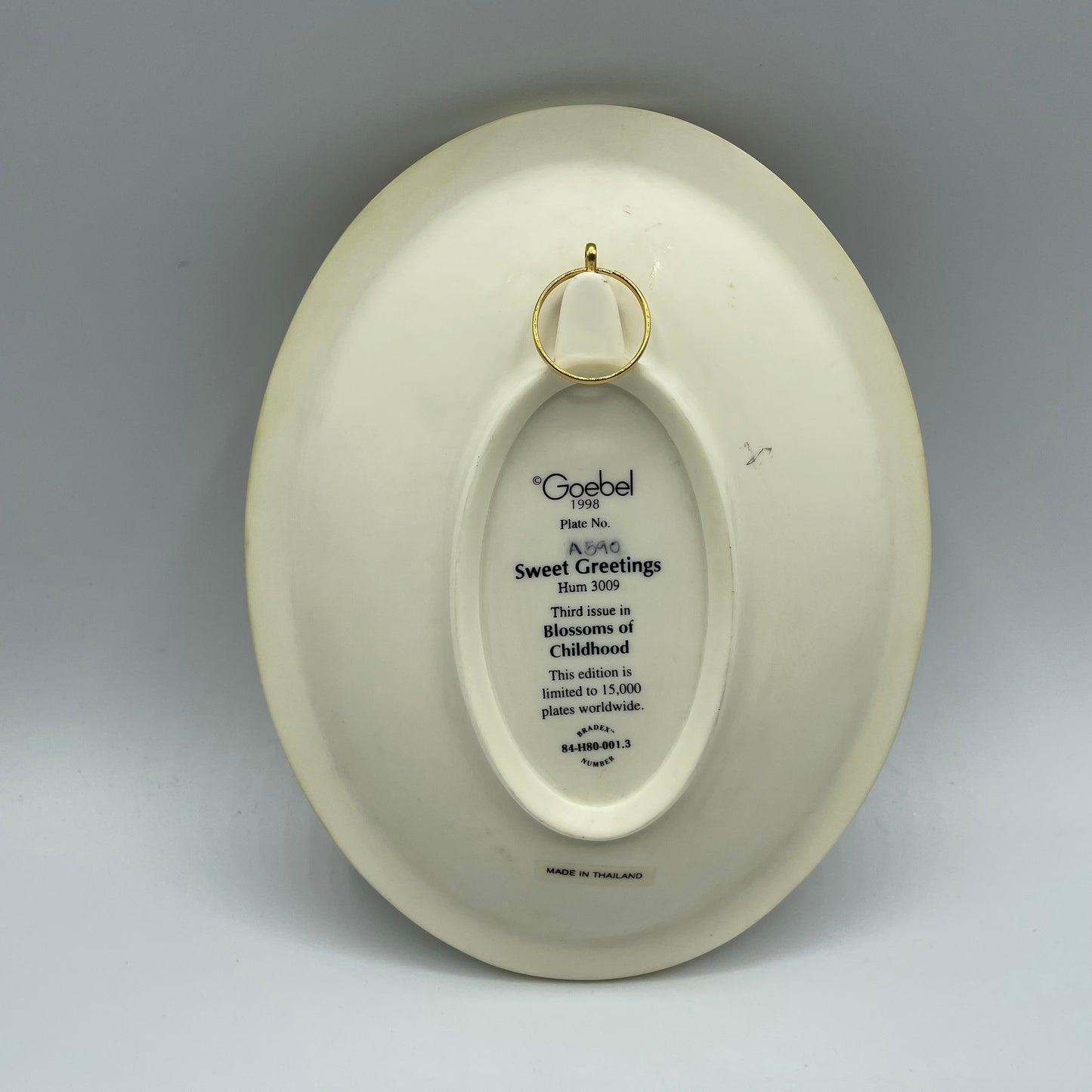 M.J. Hummel Wall Plate "Sweet Greetings" Blossoms in Childhood Series