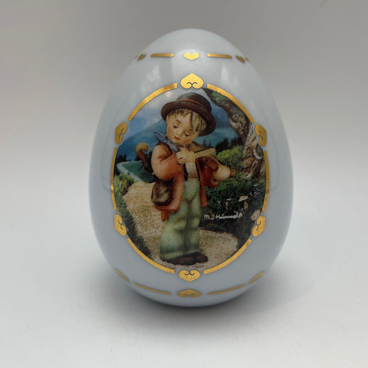 M.J. Hummel Porcelain Egg "Little Fiddler" 1994 Danbury Mint