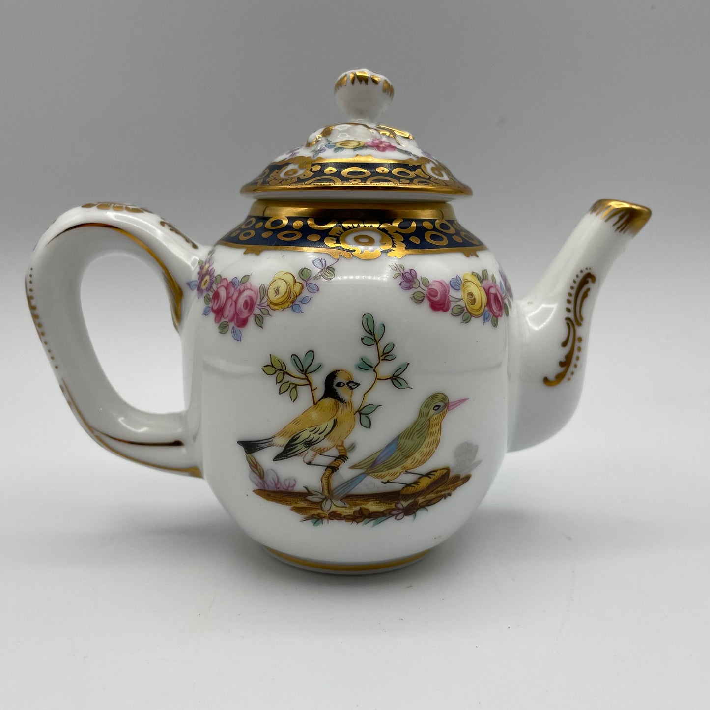 Vintage Franklin Mint Victoria & Albert Museum Tournay Mini Teapot