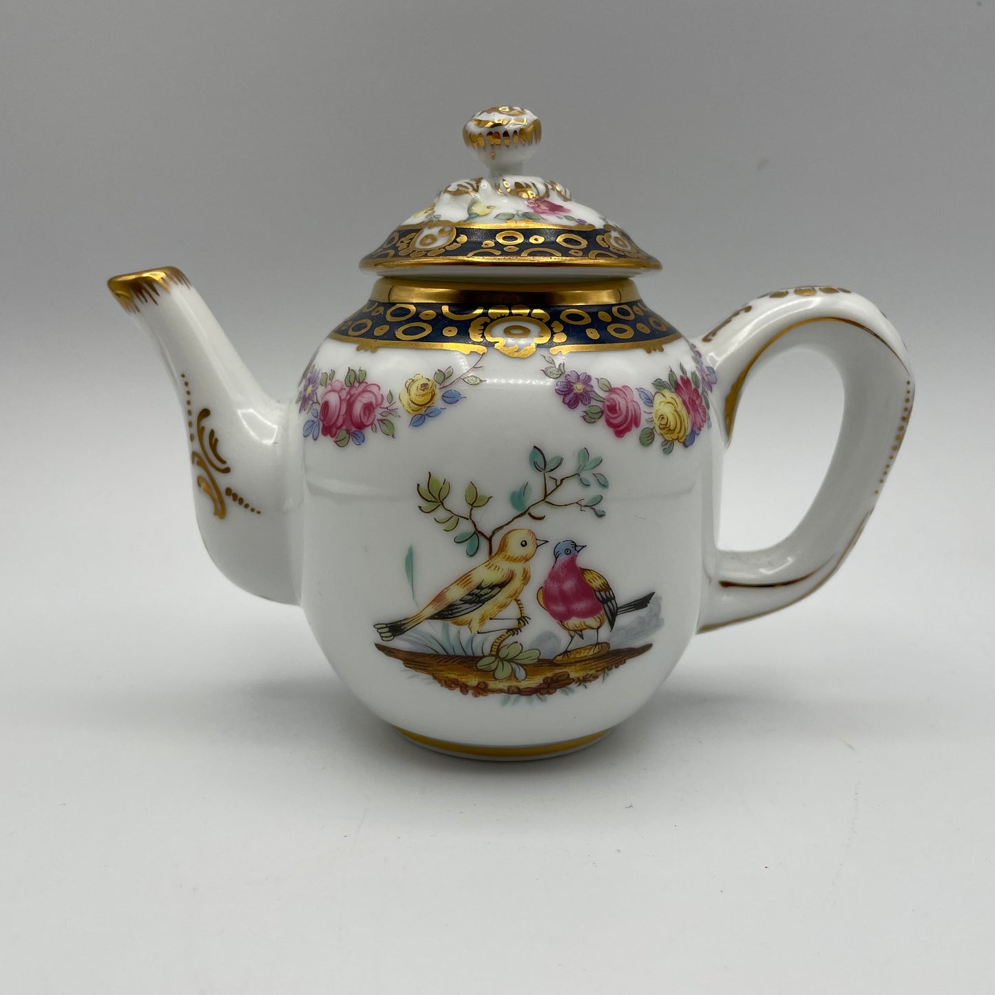 Vintage Franklin Mint Victoria & Albert Museum Tournay Mini Teapot