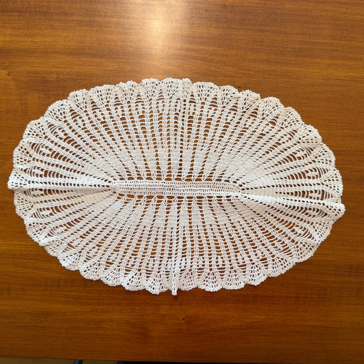 Doilies, Mixed Lot of 7