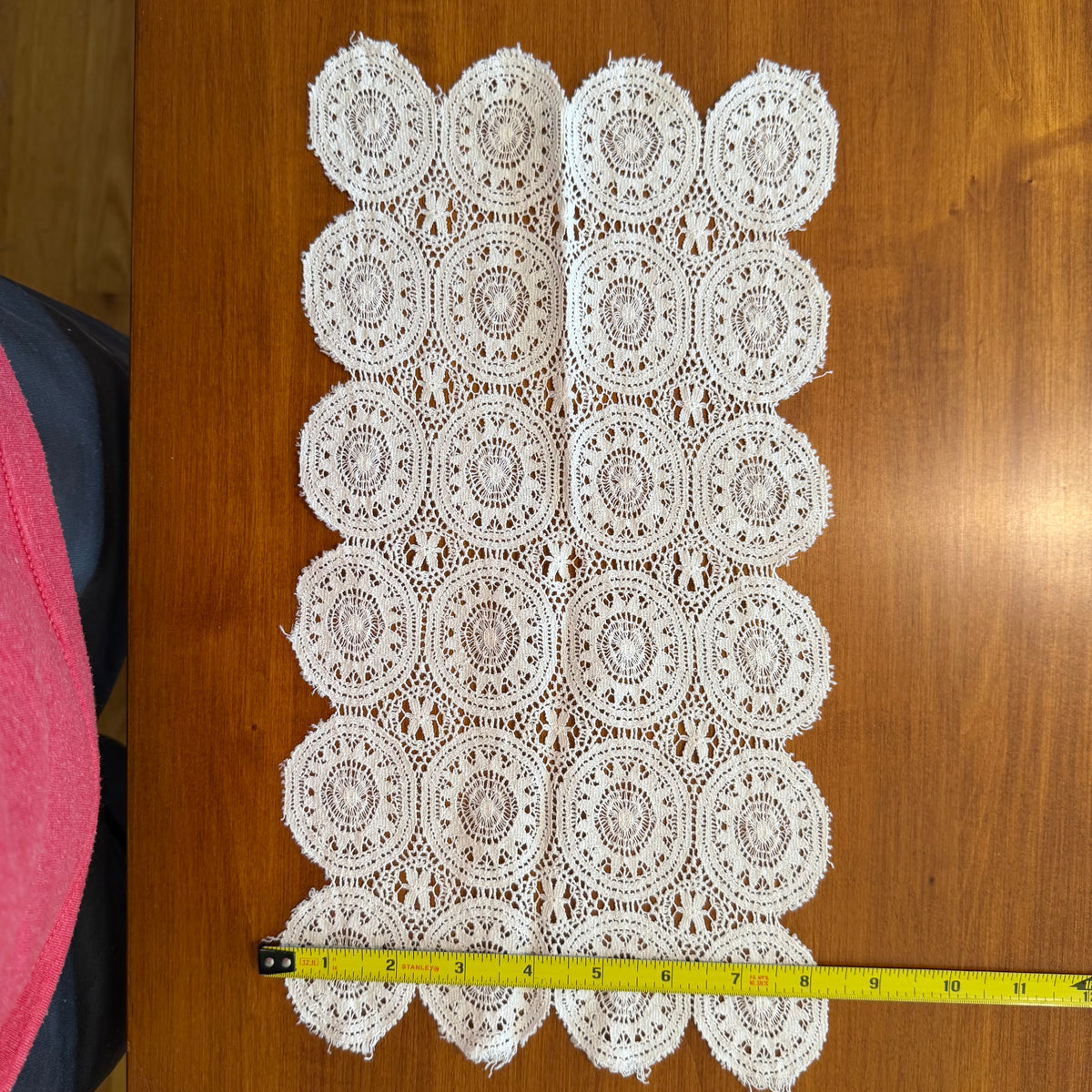 Doilies, Mixed Lot of 7