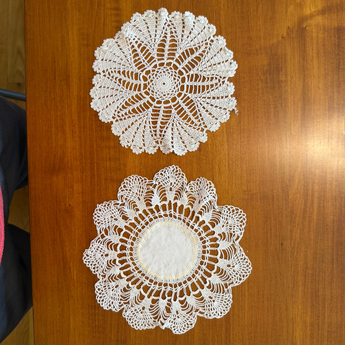 Doilies, Mixed Lot of 7