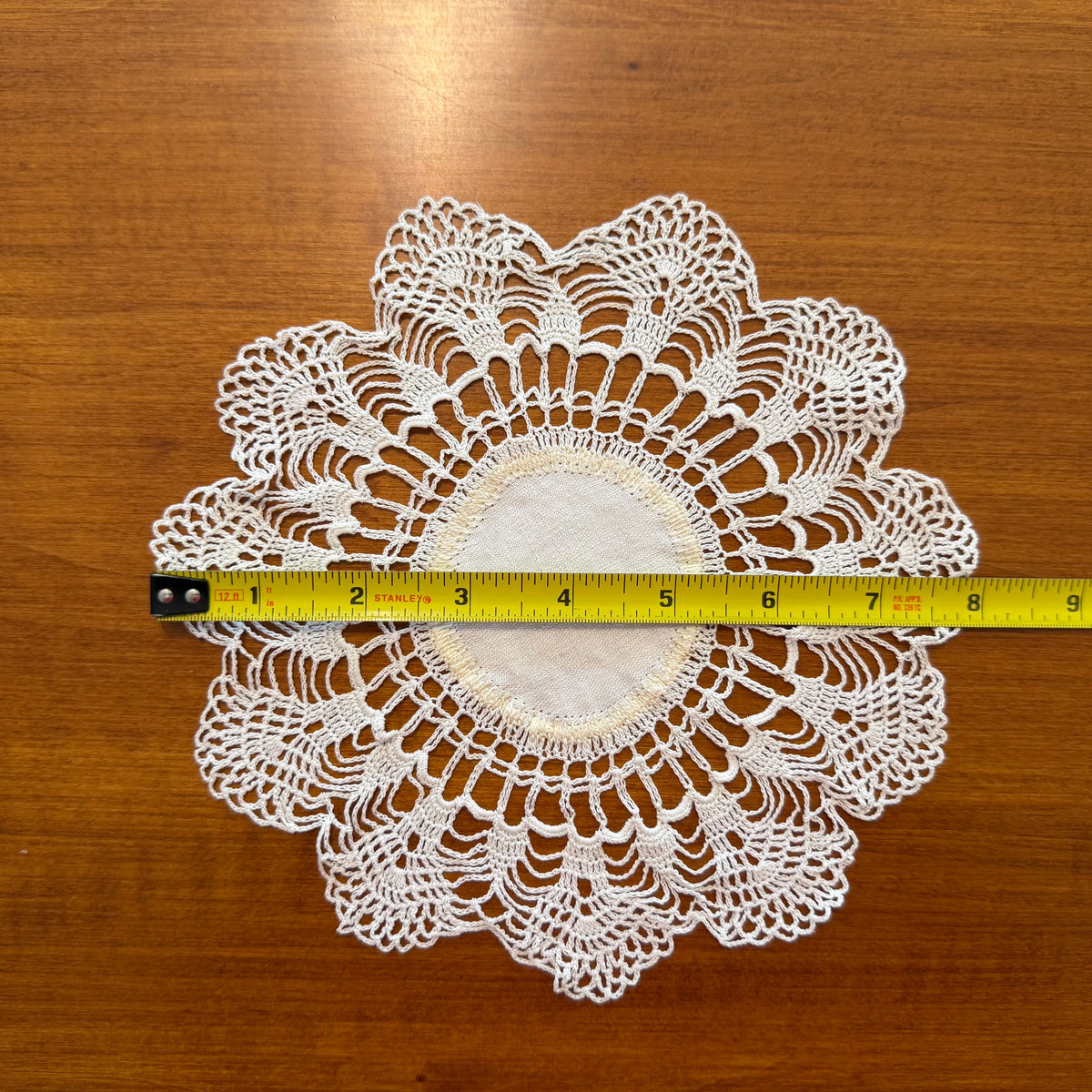 Doilies, Mixed Lot of 7