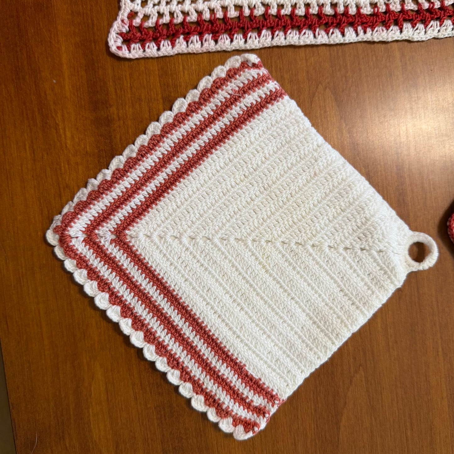 Red and White Pot Holders, Lot of 6+ 1 Free