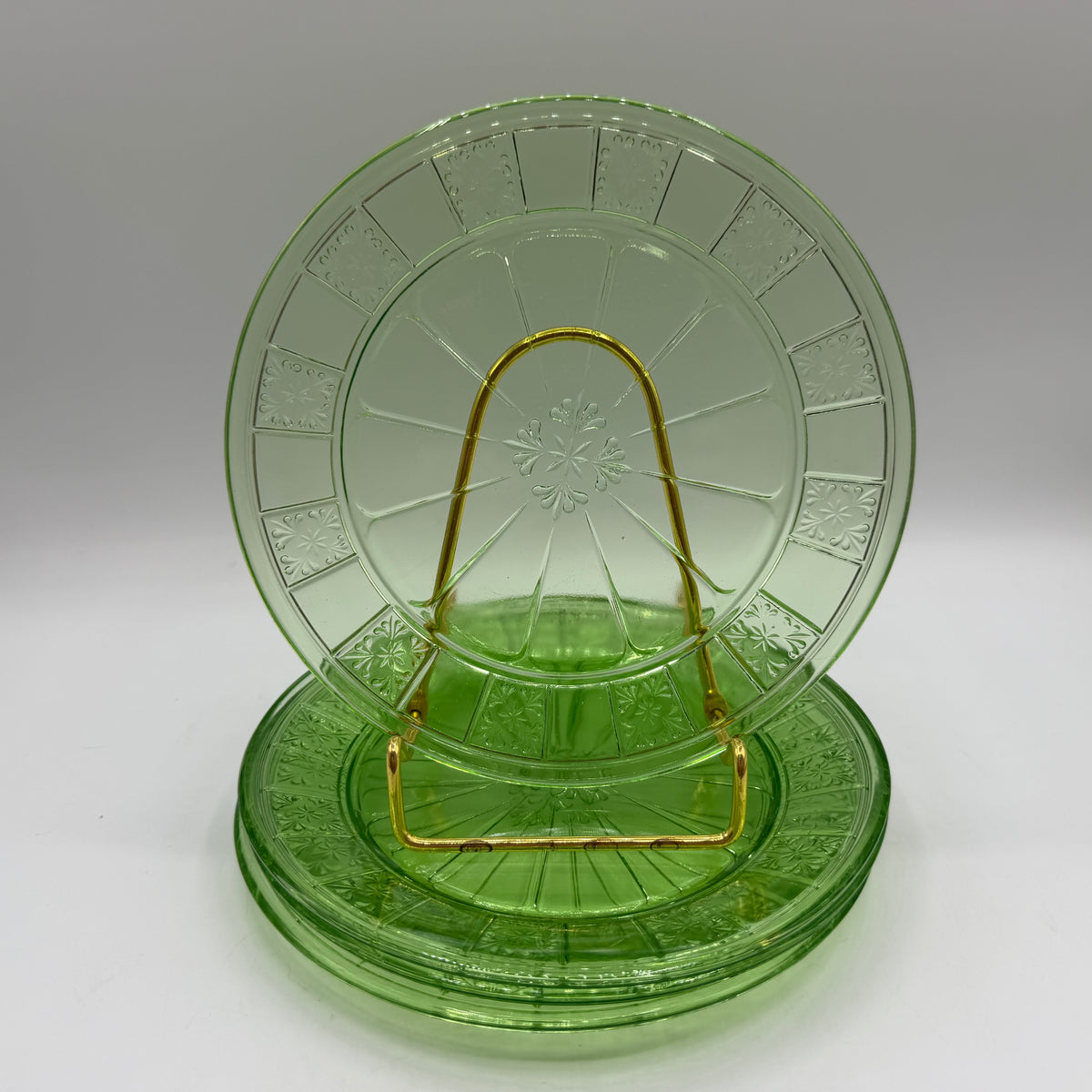Doric Uranium 7" Salad Plate, Set of 4
