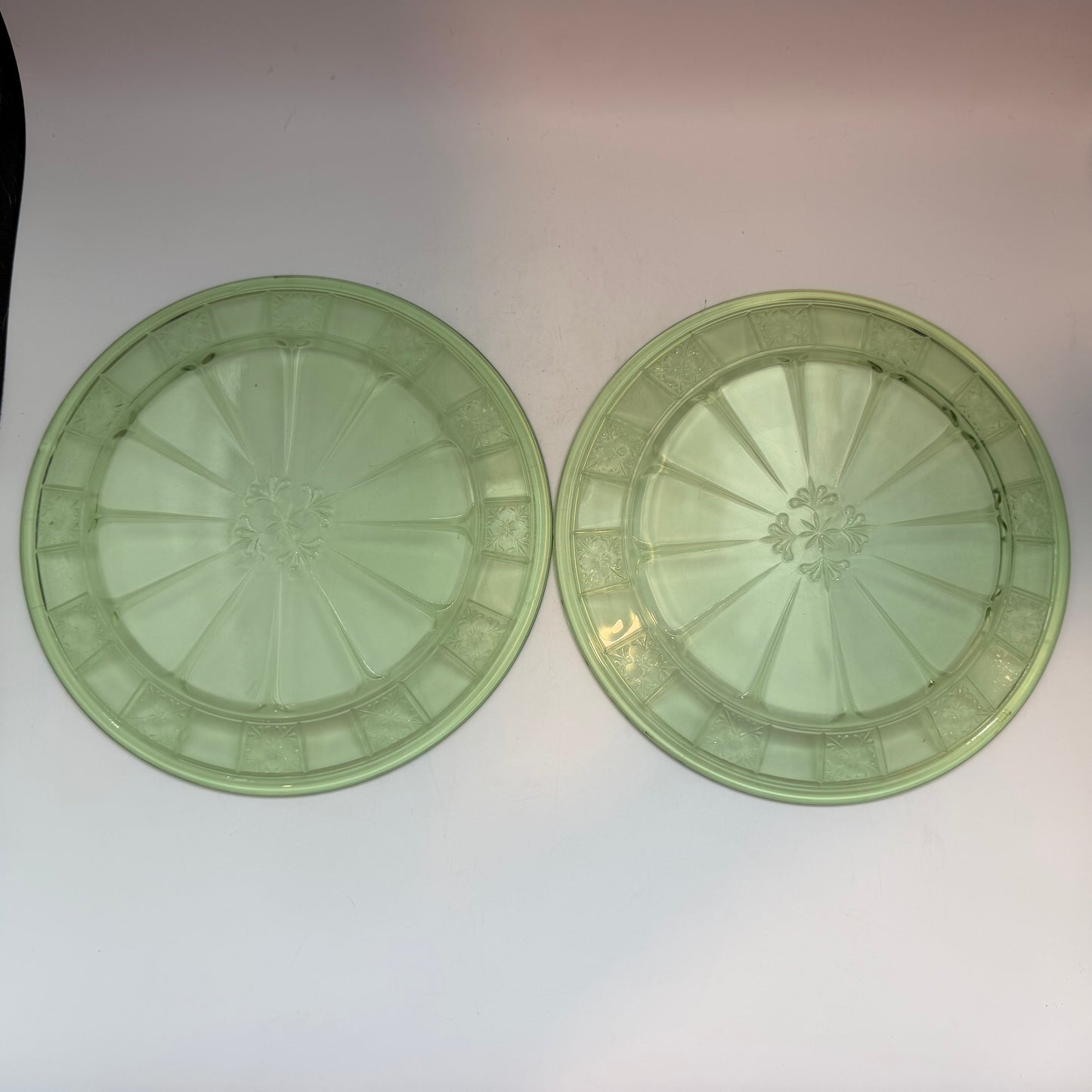 Jeannette Doric Uranium 9" Lunch Plate, Set of 6