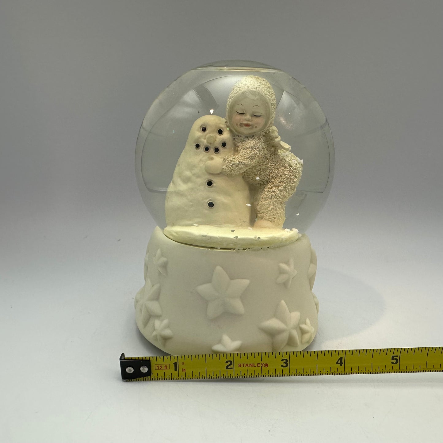 Snowbabies I'll Hug You Goodnight Musical Snow Globe