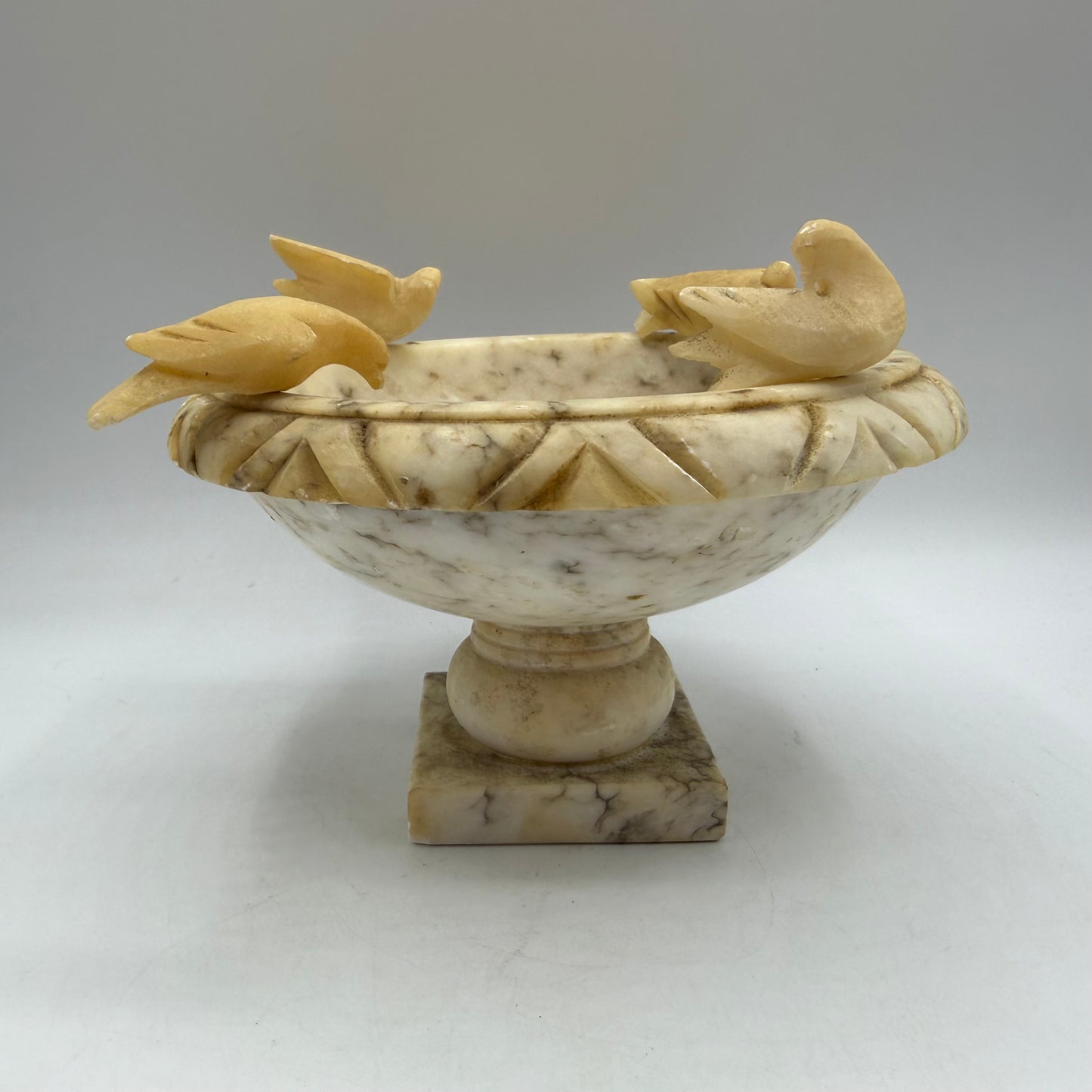 Italian Alabaster Bird Bath Hand Carved with 4 Birds 7" Diameter