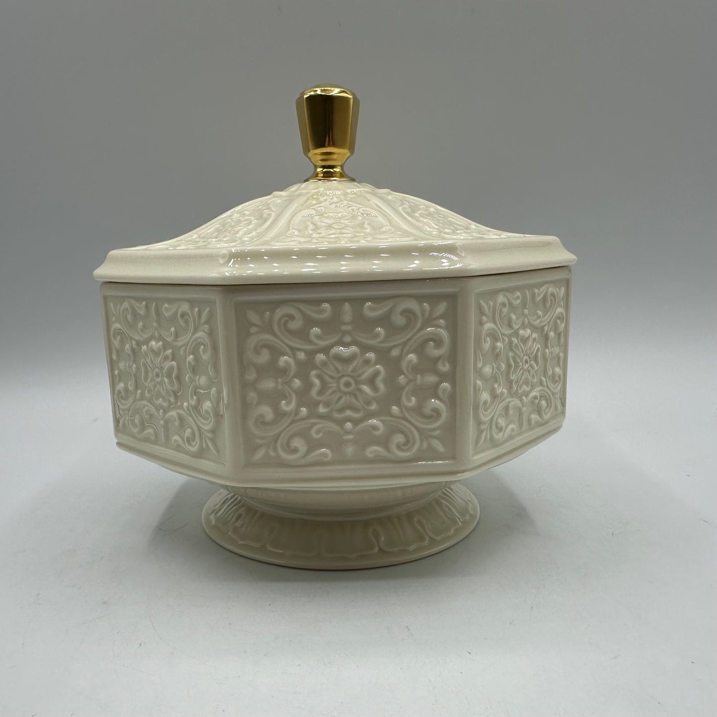 Lenox Chatham Candy Dish, Lidded Ivory and 24k Gold