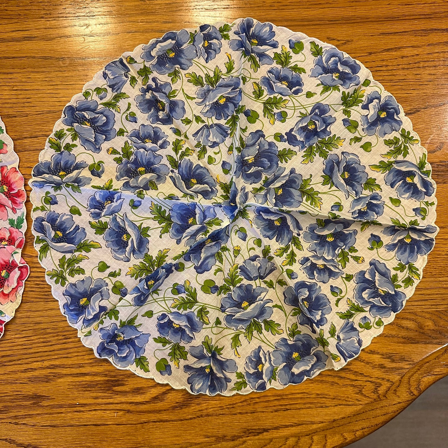 Vintage Hankies, Lot of 2 Round Floral