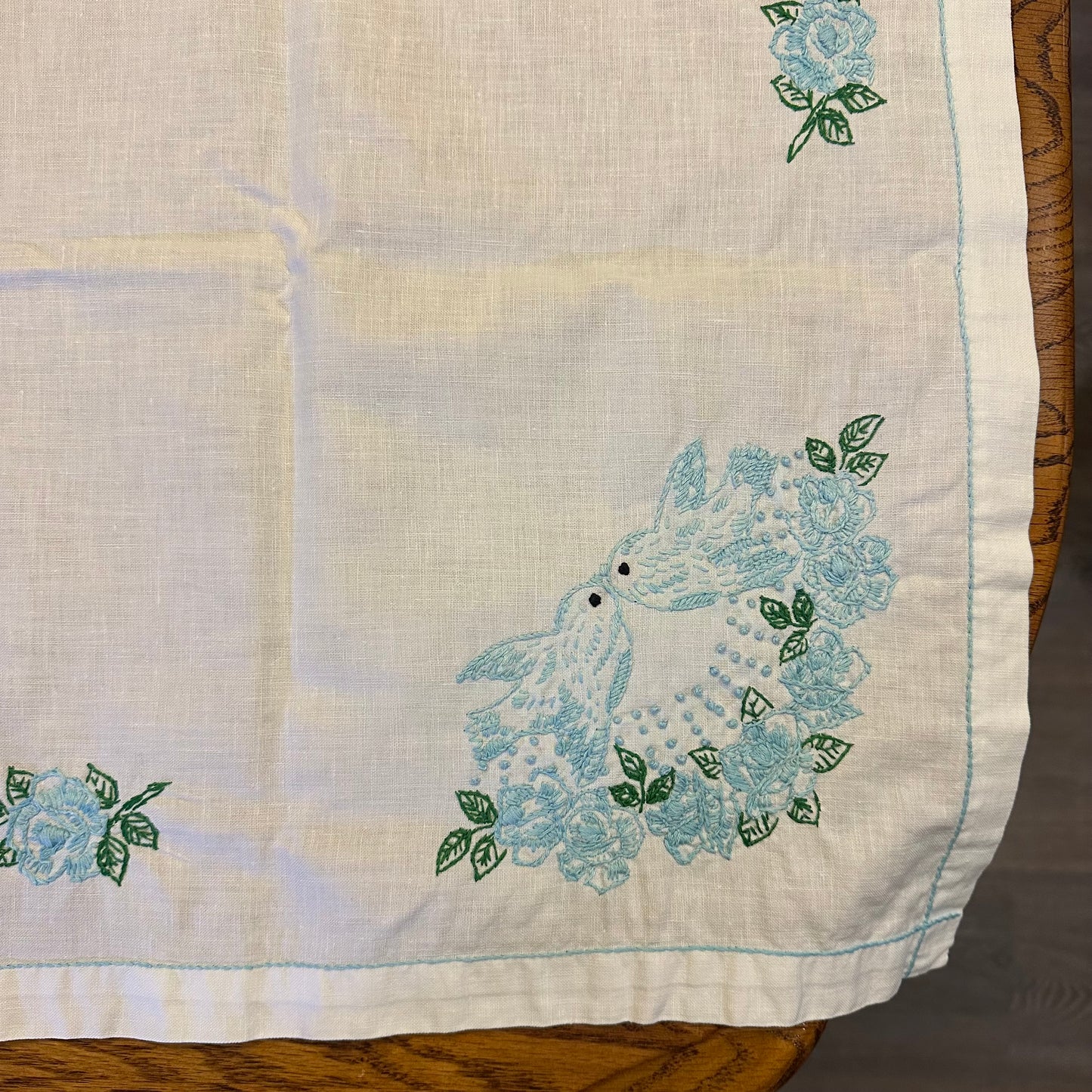 Tablecloth Embrodered Dove and Floral Pattern, 39 X 39