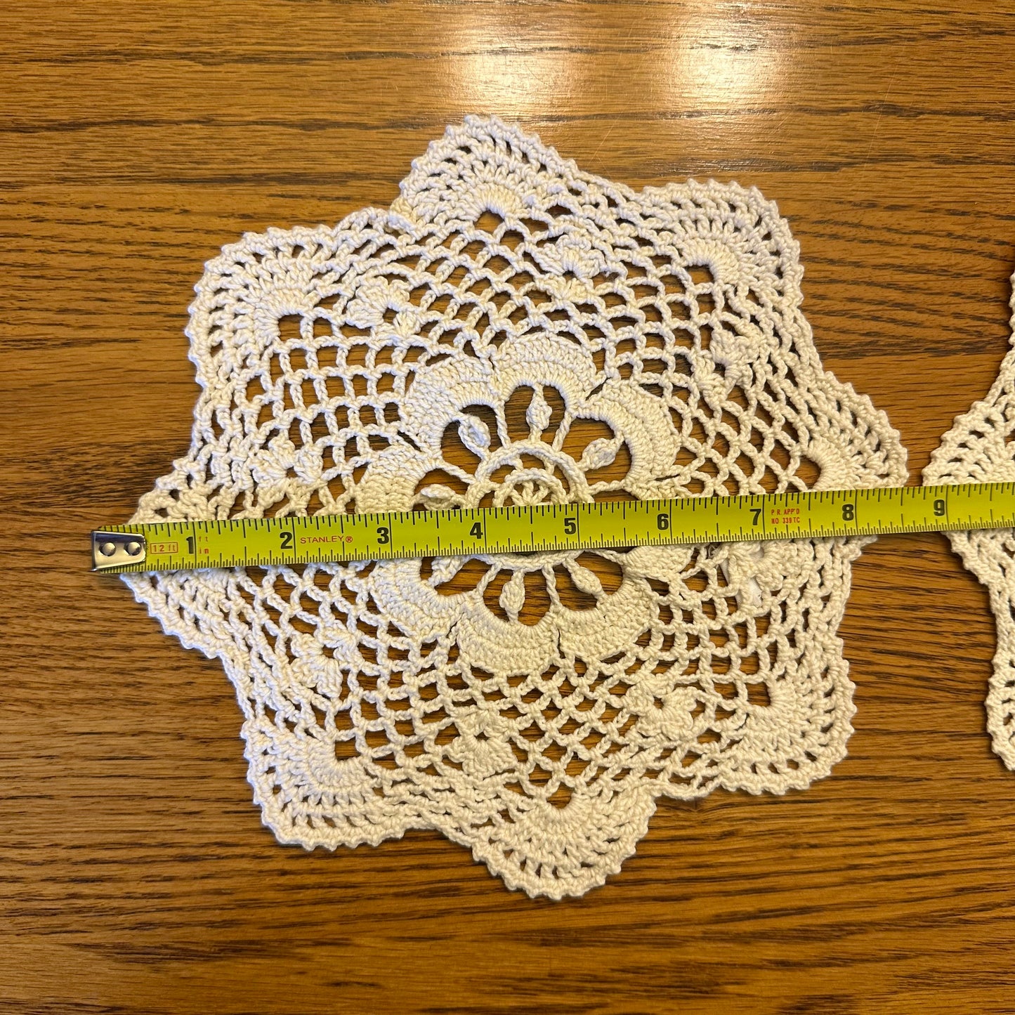Doilies, Mixed Lot of 5