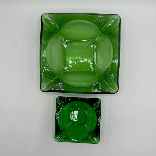 Anchor Hocking Forest Green Nesting Ashtray, Set of 2