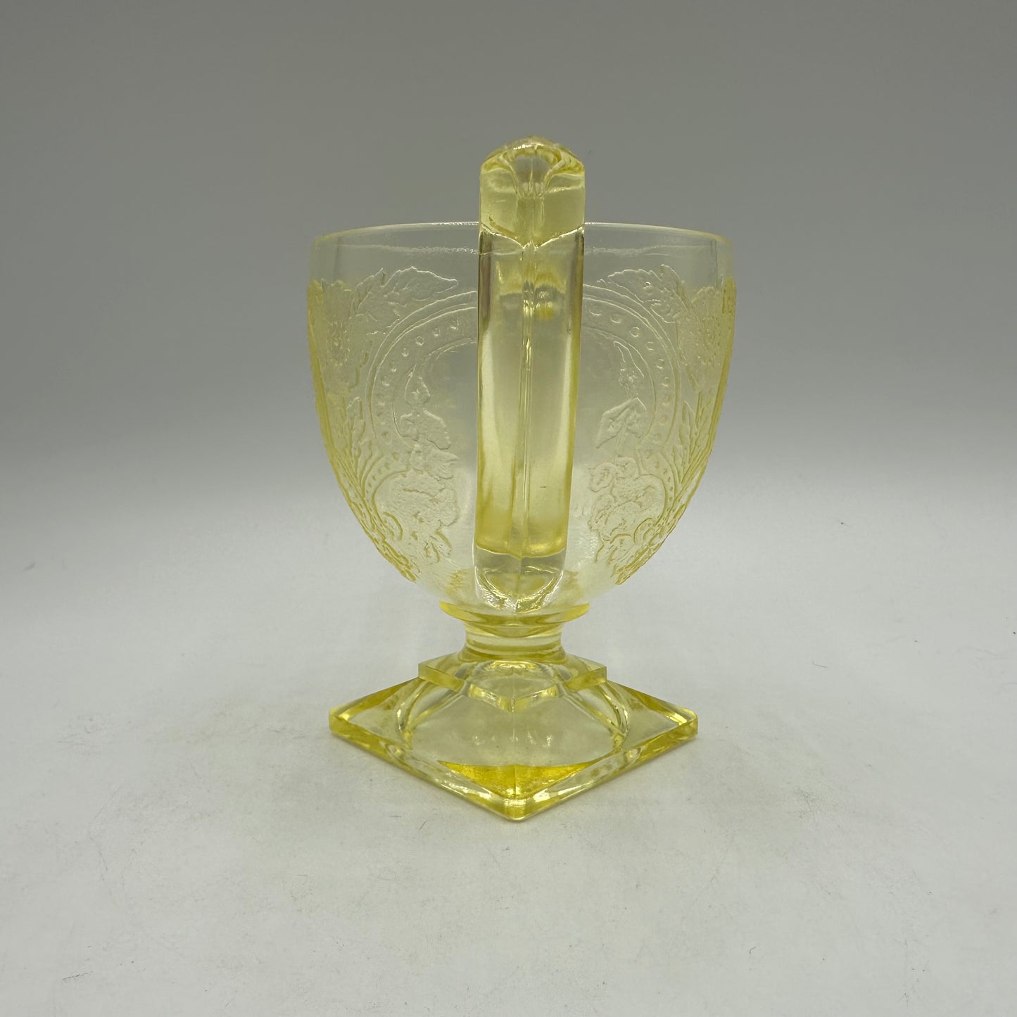 Indiana Glass Yellow Footed Sugar Bowl, Horseshoe Pattern