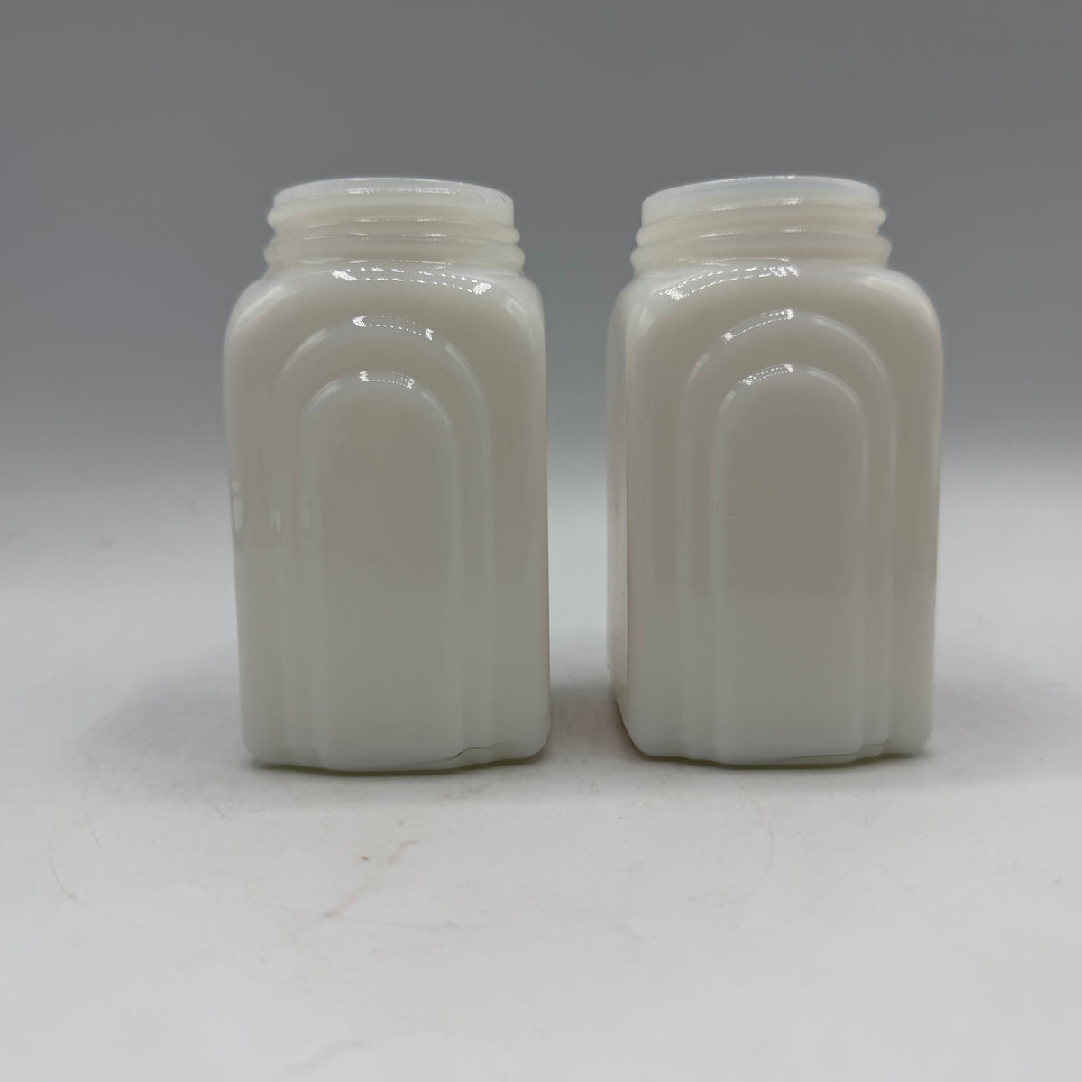 McKee Roman Arched Red Sailboat Salt/Pepper Shaker & Refridgerator Dish