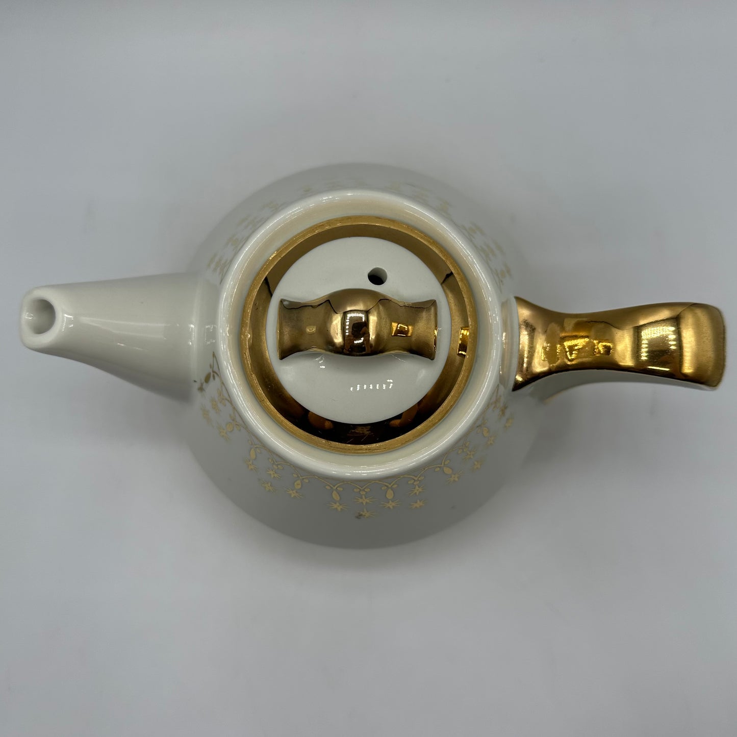 Hall China Flare-Ware Teapot, Gold Lace Pattern