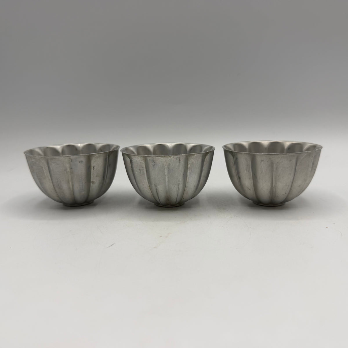 Assorted Aluminum molds, Lot of 5