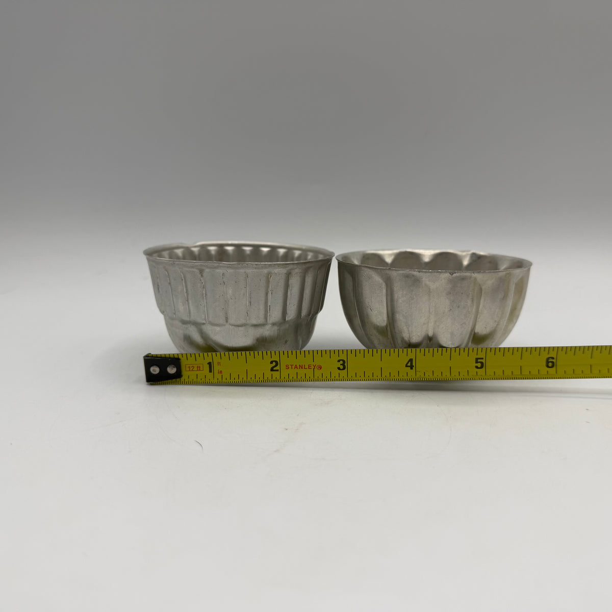 Assorted Aluminum molds, Lot of 5