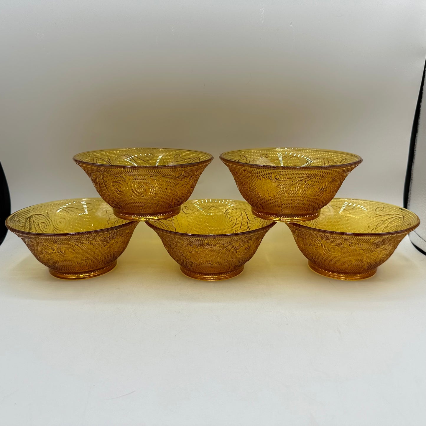 Tiara Sandwich Amber Bowls, 5 1/2", Set of 5