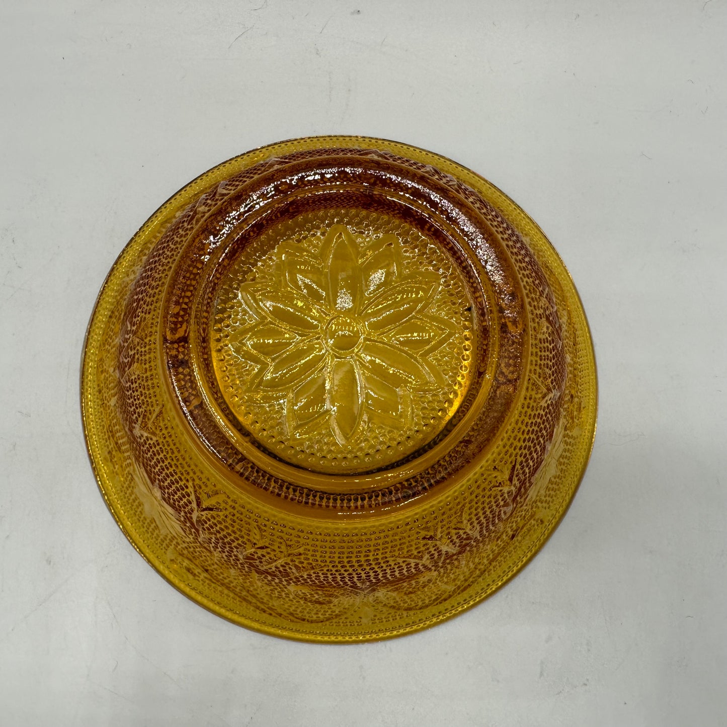 Tiara Sandwich Amber Bowls, 5 1/2", Set of 5