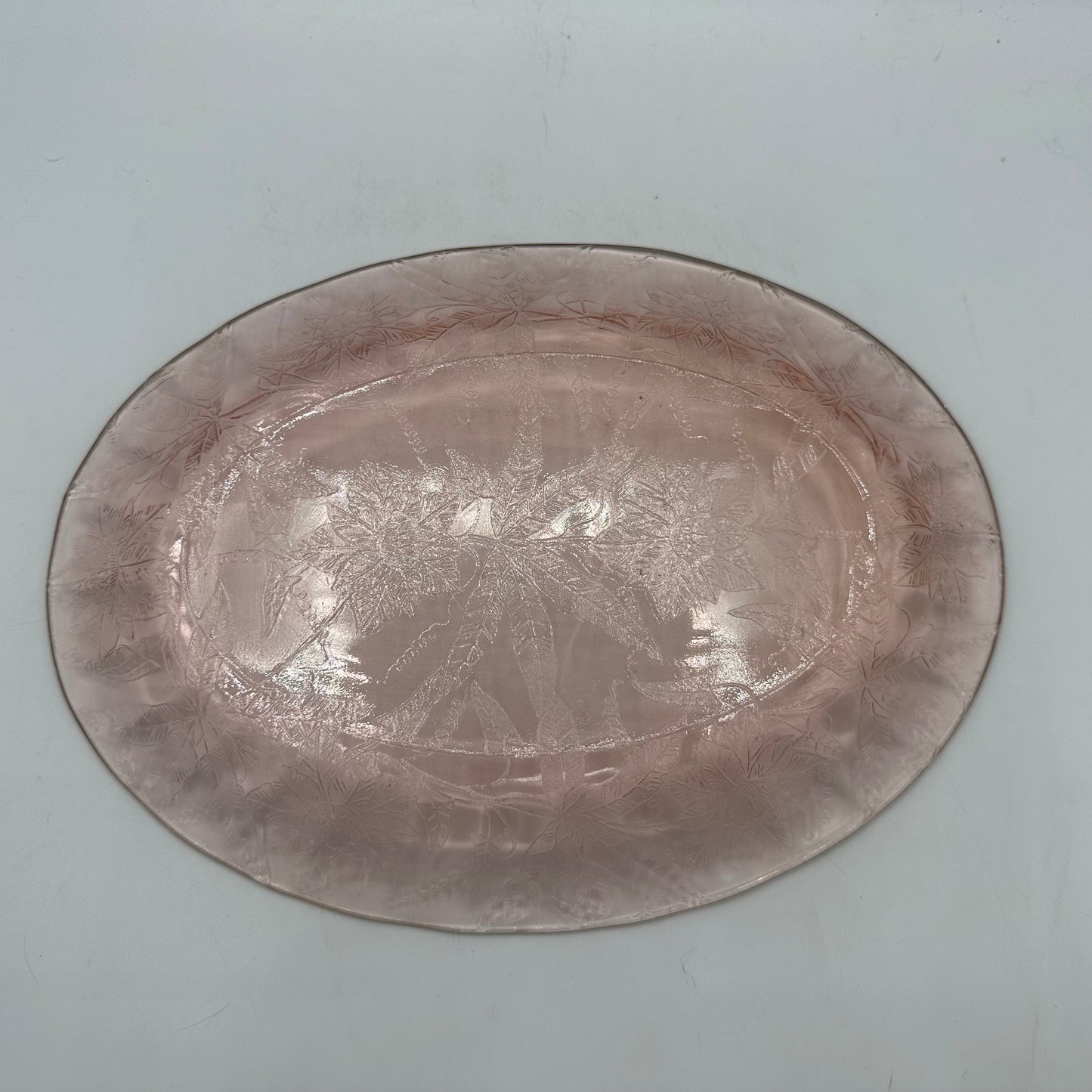 Jeannette Floral Poinsettia Pink 10" Oval Platter