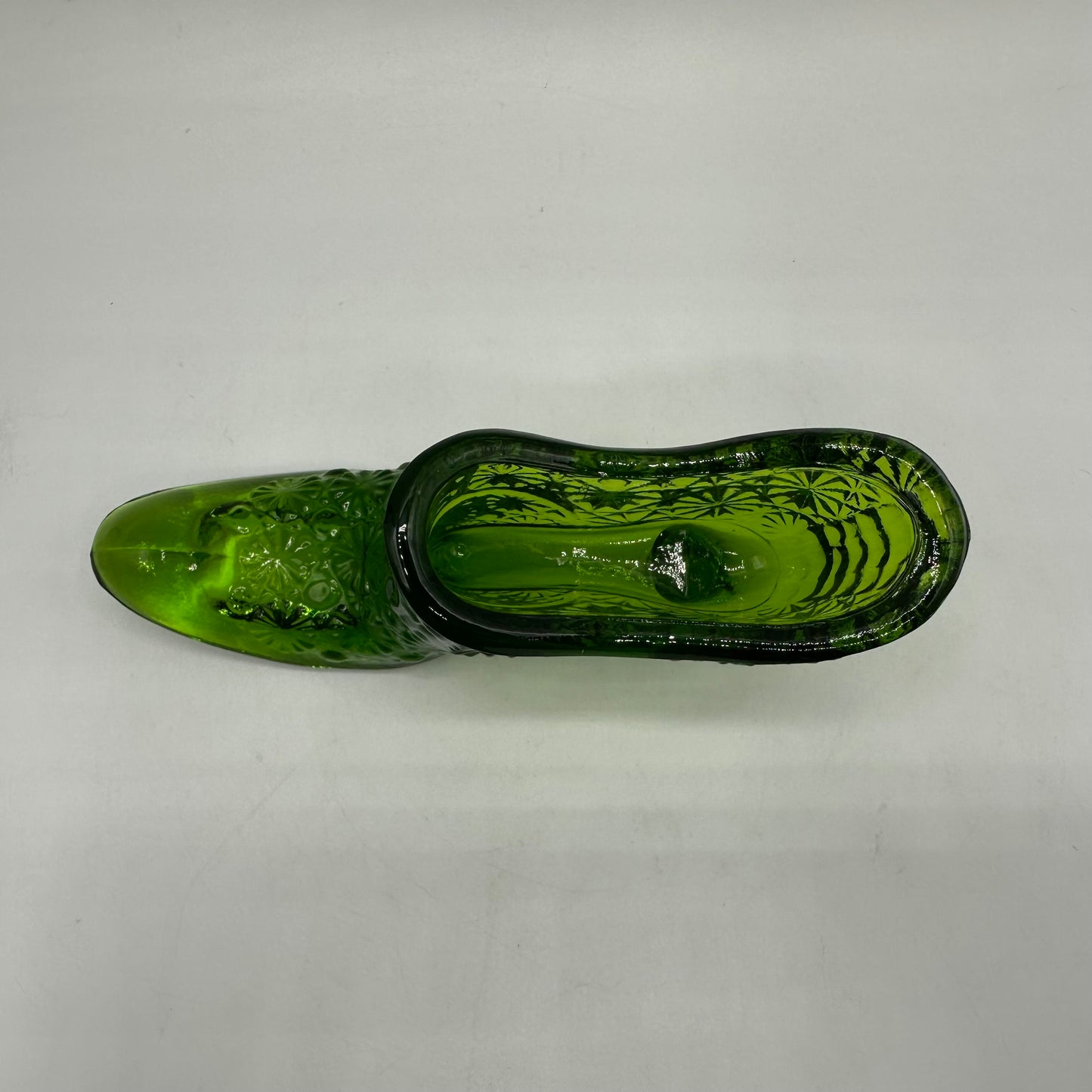 L.E. Smith Glass Slipper Green with Daisy & Button Pattern