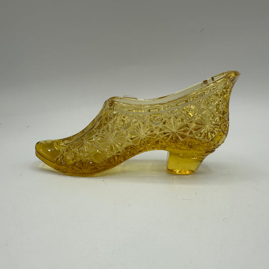 L.E. Smith Glass Slipper Amber with Daisy & Button Pattern
