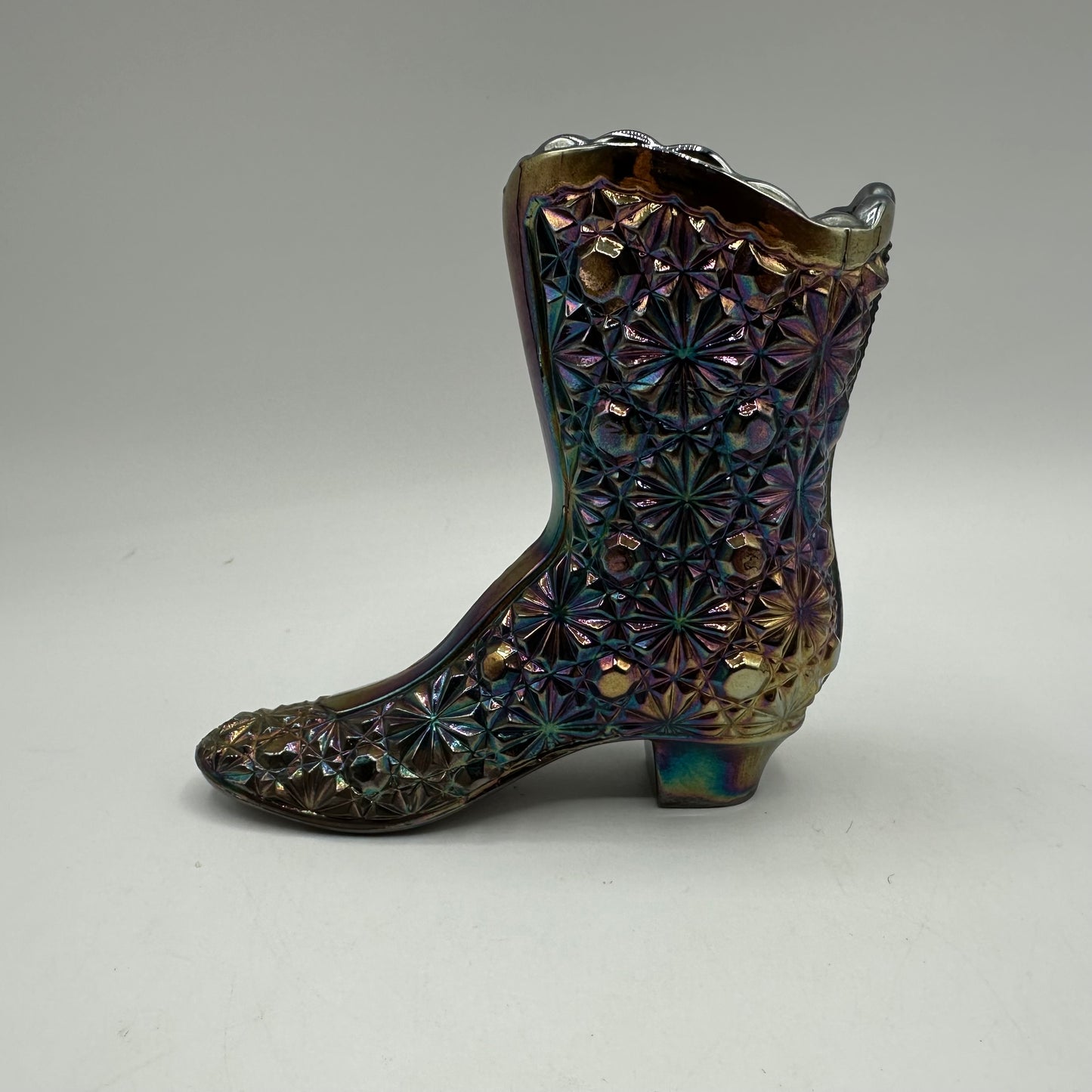 Fenton Iridescent Carnival Boot, Daisy & Button Pattern